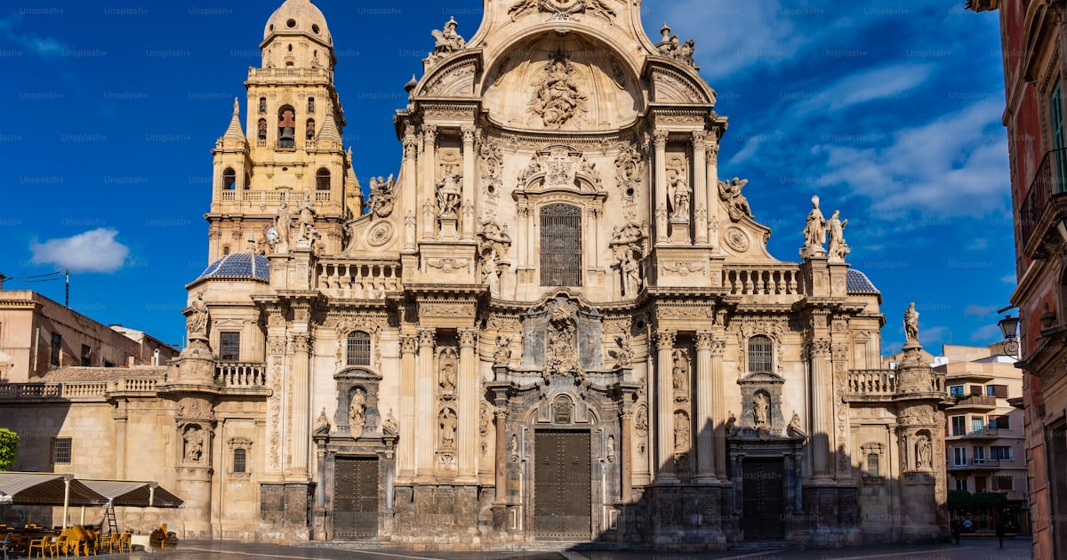 Chiesa Cattedrale di Santa Maria, La Santa Iglesia Catedral de Santa