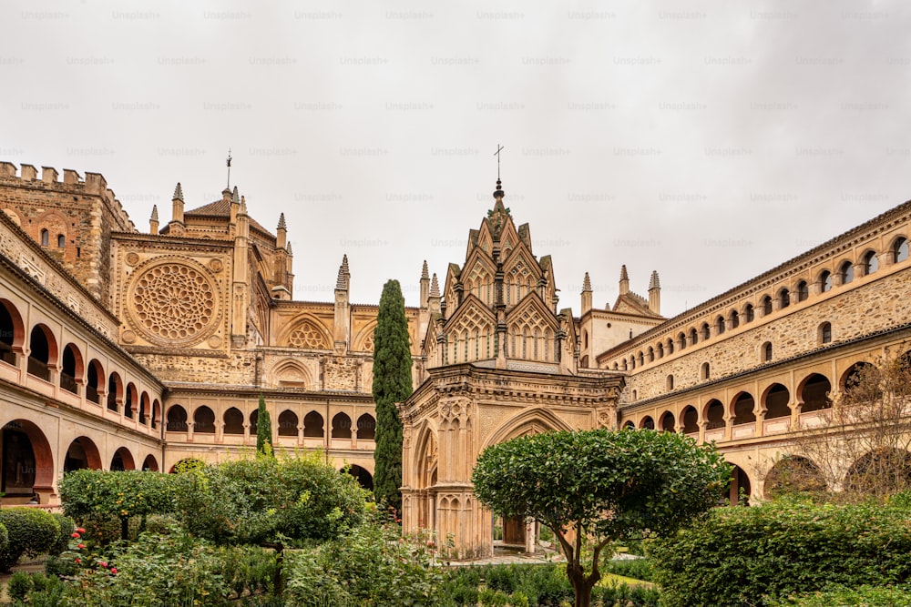 산타 마리아 데 과달 루페 왕립 수도원. 카세레스, 스페인. 유네스코 세계 문화 유산.