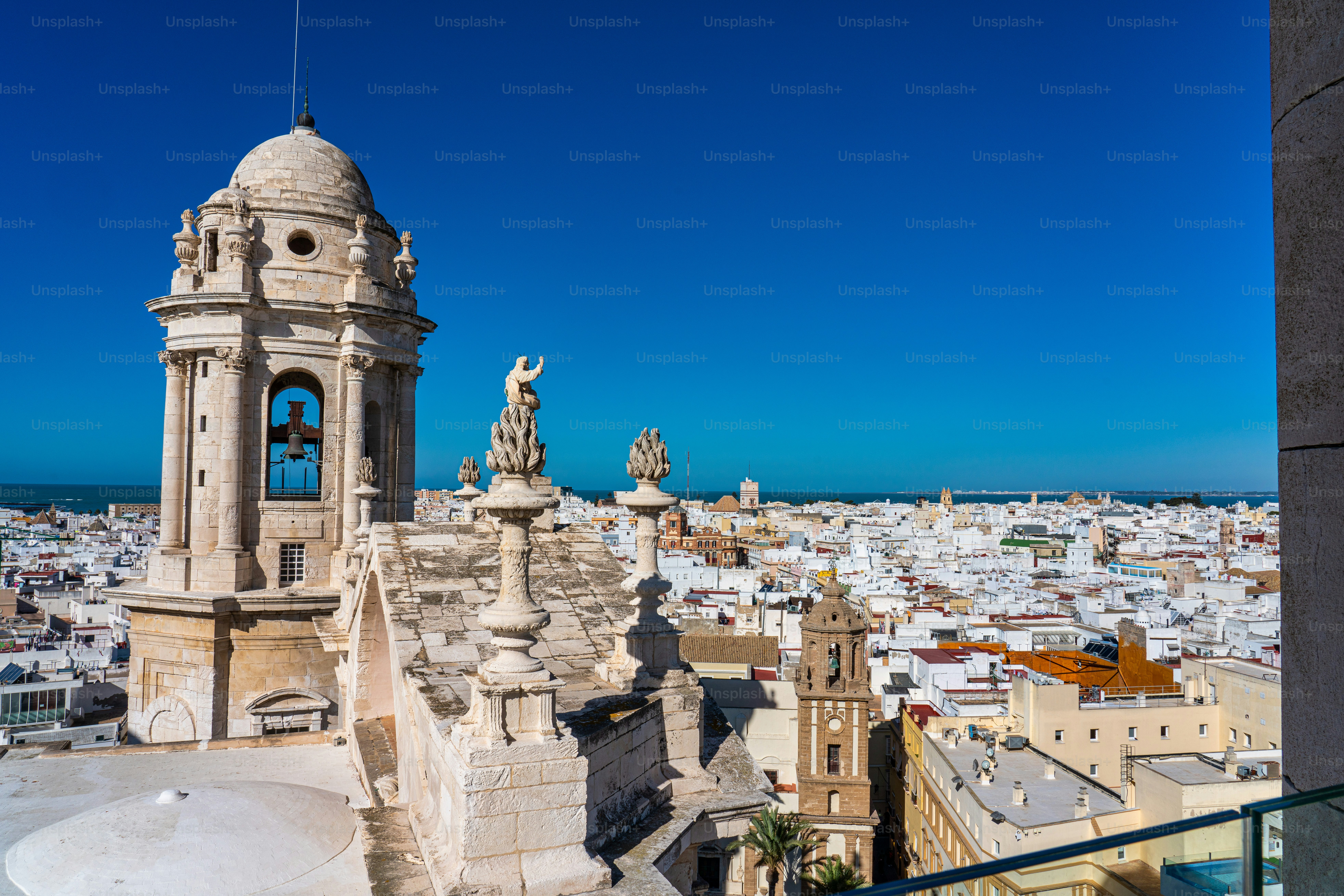 Katedral Baru atau Catedral de Santa Cruz di Cádiz, Andalusia di Spanyol