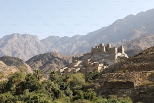 A aldeia de Thee Ain em Al-Baha, Arábia Saudita é um património único que inclui antigos edifícios arqueológicos