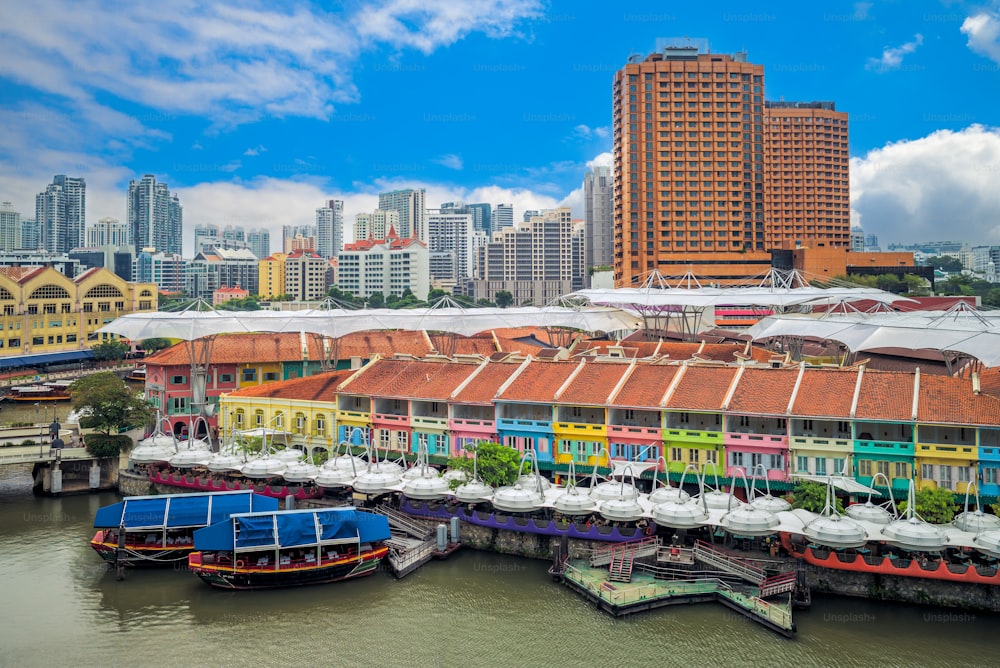 클락키(Clarke Quay)는 싱가포르의 싱가포르 하천 계획 구역(Singapore River Planning Area)에 위치해 있습니다.