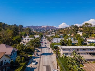 Una veduta aerea del quartiere delle insegne di Hollywood a Los Angeles, USA