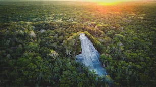 Coba Ruins 위의 공중 드론 유적, 유카탄 반도, 멕시코 의식 메소아메리카 지대