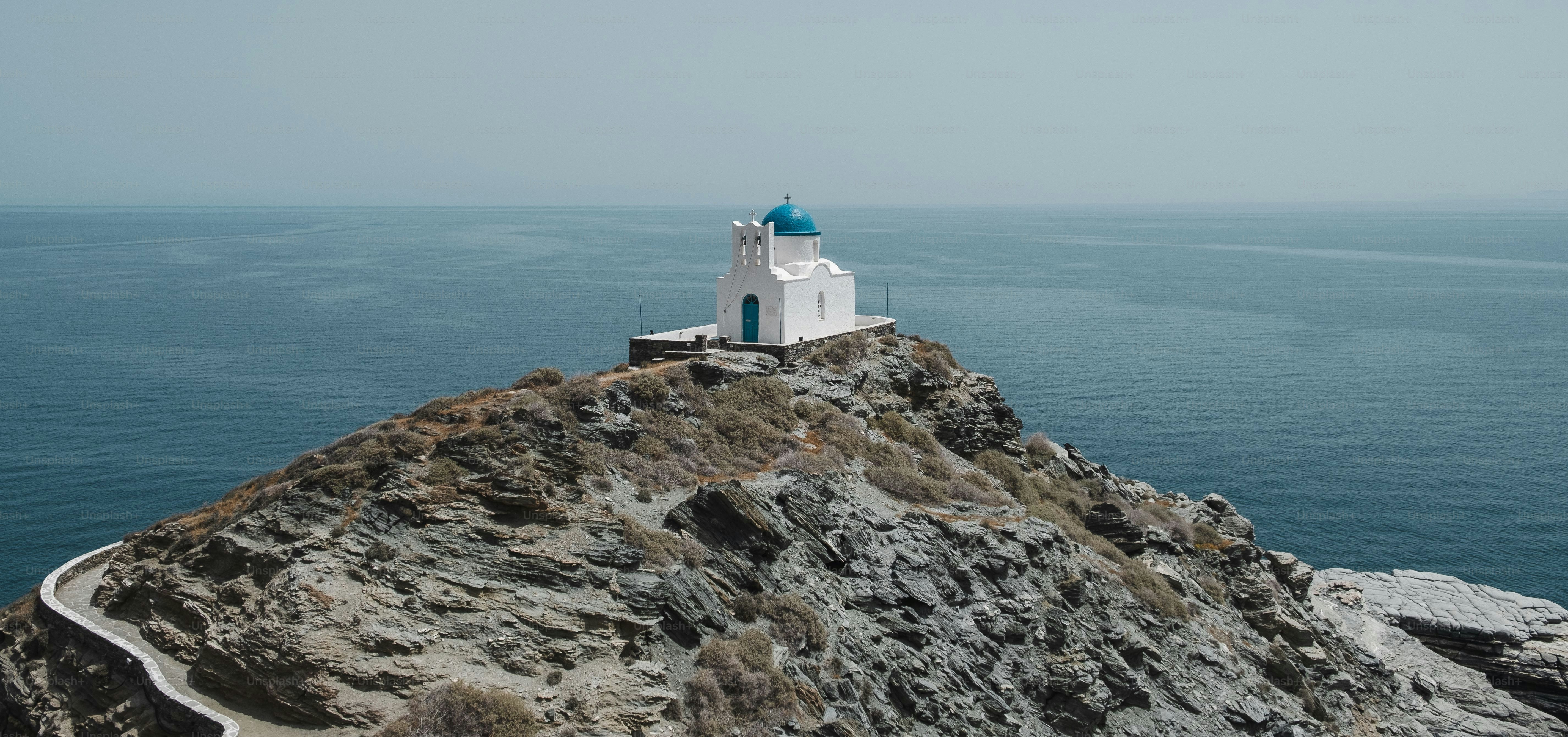 Die Kirche der sieben Märtyrer in Sifnos, Griechenland