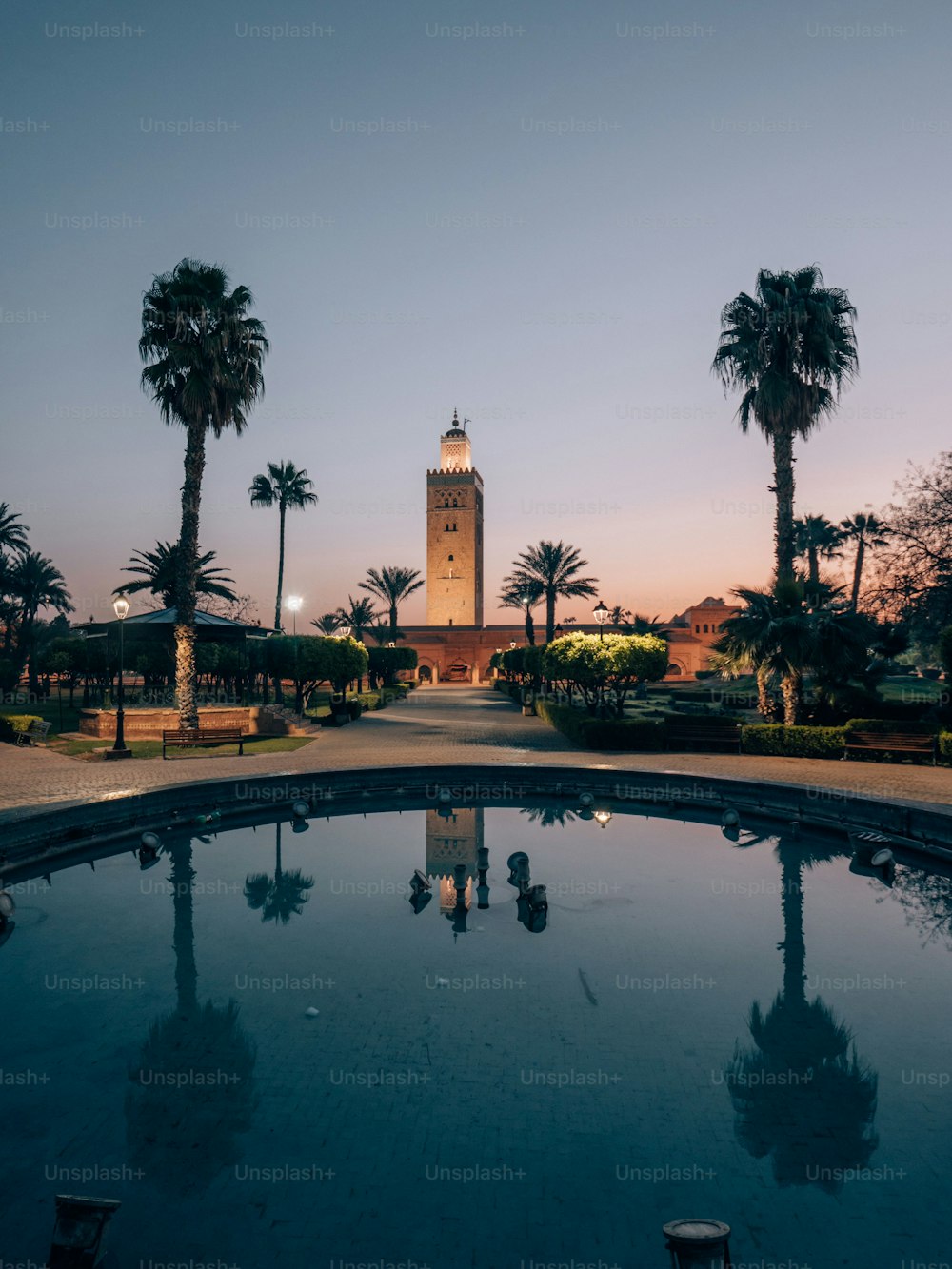 La mosquée de la Koutoubia à Marrakech, au Maroc, au lever du soleil