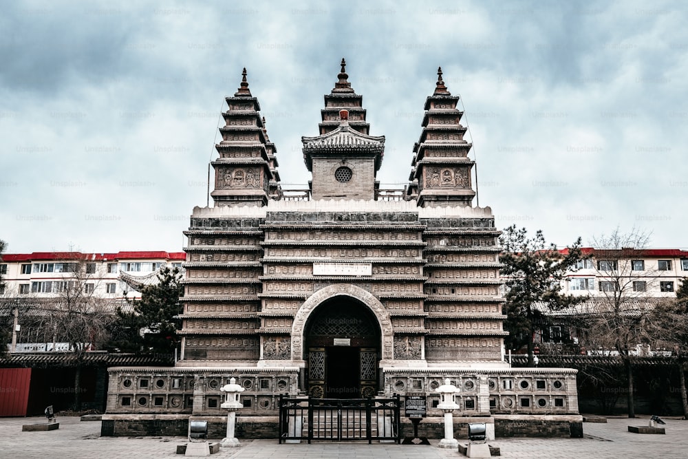 El histórico Cideng, el Templo de las Cinco Pagodas en la ciudad de Hohhot en Mongolia Interior, en el noroeste de China