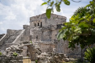 メキシコのトゥルムの古代マヤ遺跡