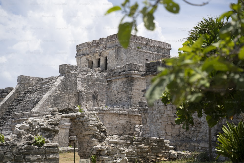 ancient mayan ruins of tulum in mexico