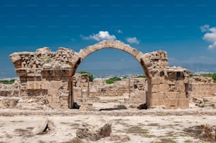 Una hermosa vista de las ruinas en el Parque Arqueológico de Pafos, Chipre