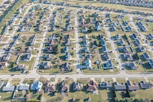 An aerial view of a residential district in Detroit, Illinois