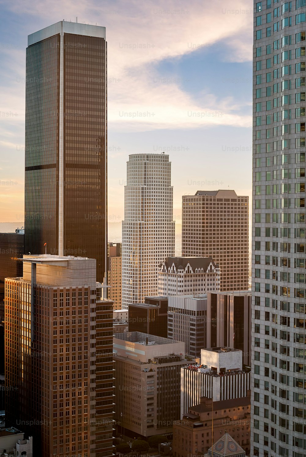 A cityscape Los Angeles surrounded by buildings