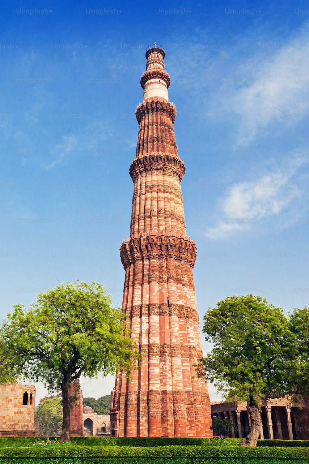 인도 뉴델리의 Qutub Minar Tower