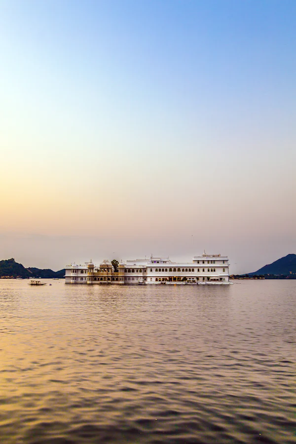 Udaipur lake palace sunset
