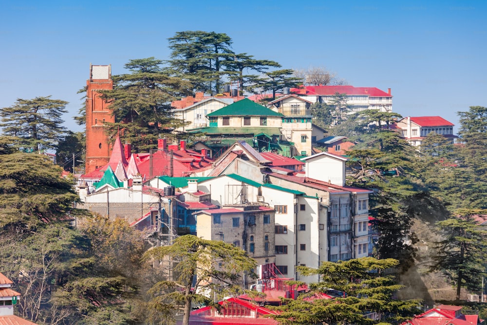 Vista aérea de Shimla, es la capital del estado indio de Himachal Pradesh, situado en el norte de la India.