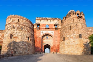 Purana Qila es el fuerte más antiguo entre todos los fuertes de Delhi