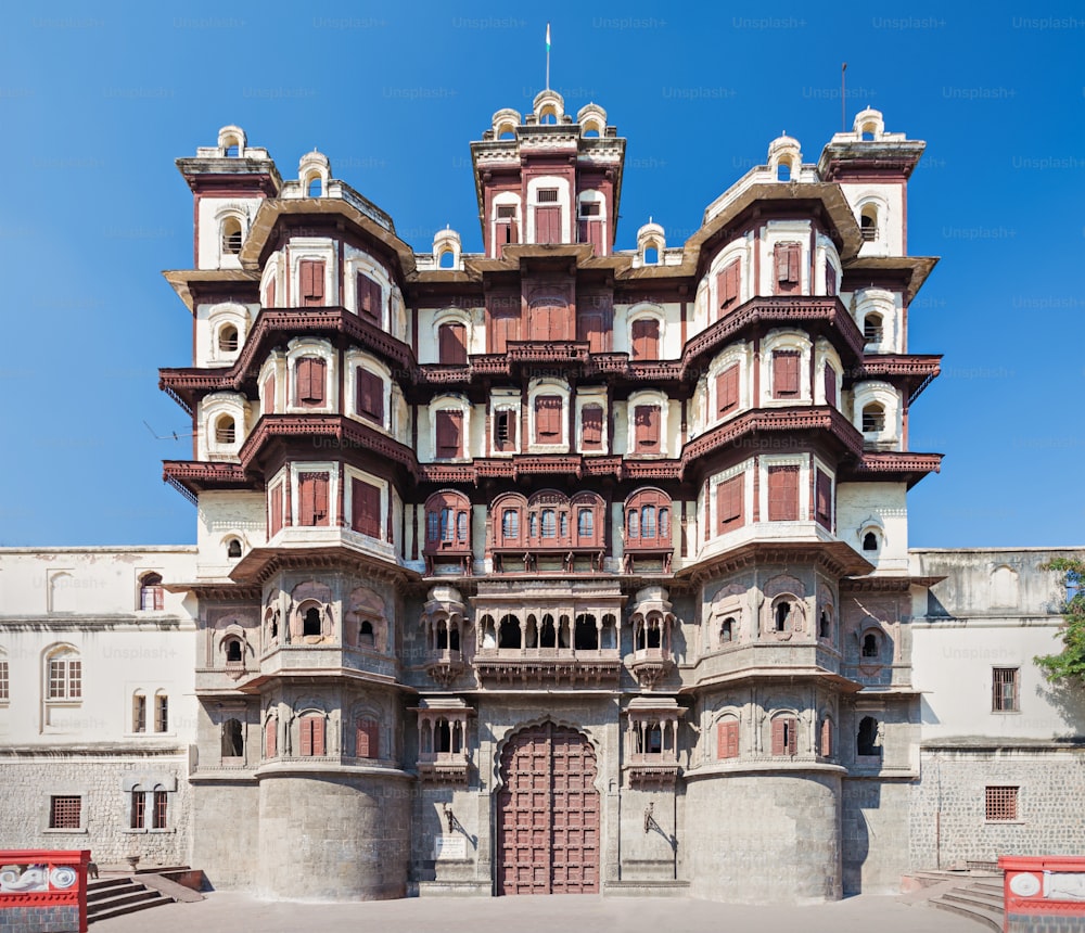 Rajwada ist ein historischer Palast in der Stadt Indore, Indien