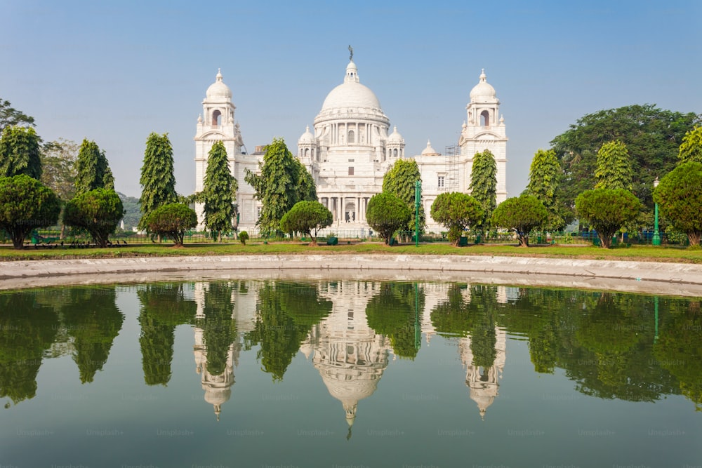 El Victoria Memorial es un edificio británico, ubicado en Calcuta, Bengala Occidental en la India