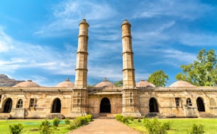 Sahar Ki Masjid nel Parco Archeologico di Champaner-Pavagadh. Un sito patrimonio mondiale dell'UNESCO nel Gujarat, in India