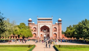 Darwaza i Rauza, o Grande Portão do Taj Mahal em Agra - Uttar Pradesh, Índia