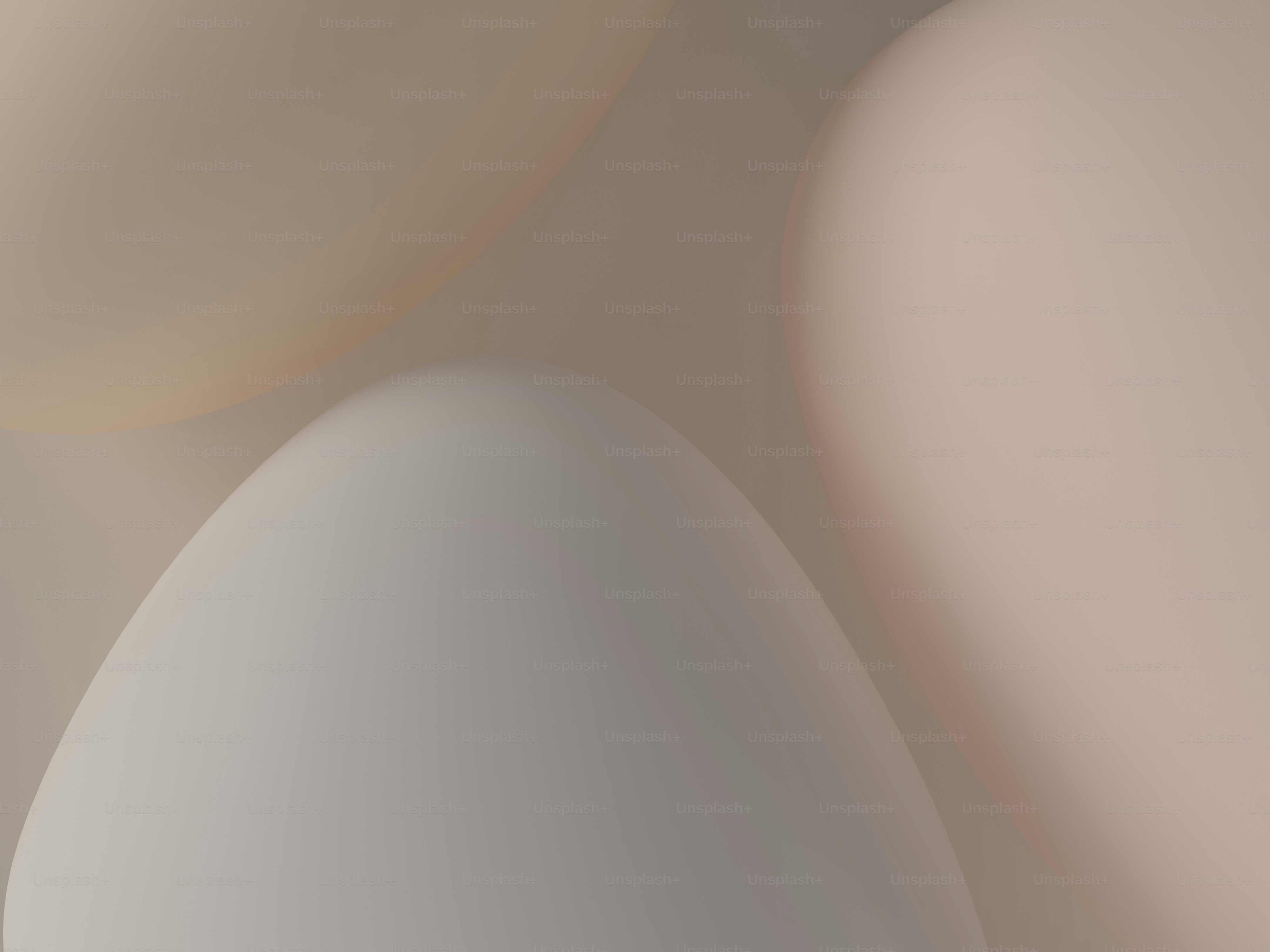 a blurry photo of a white and beige background