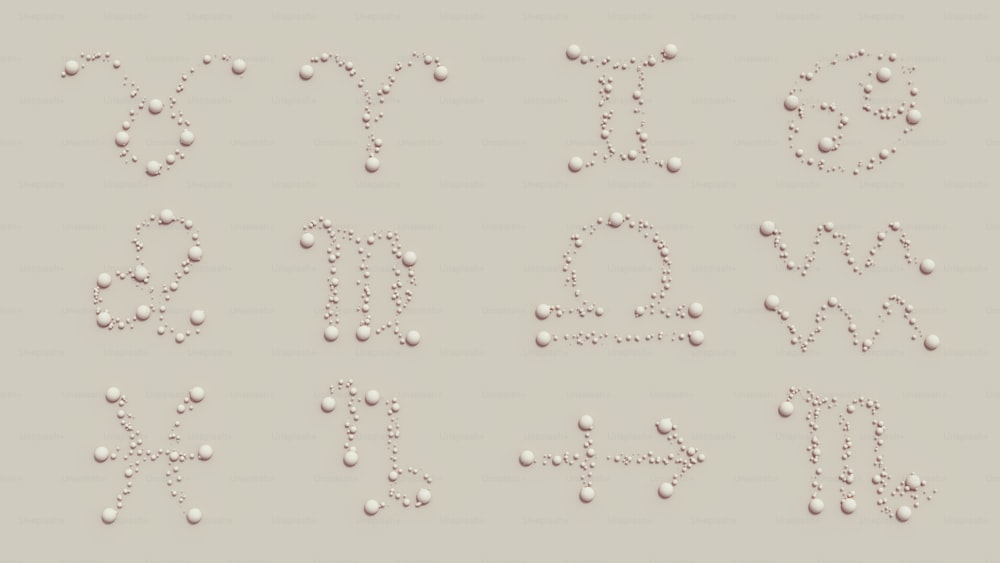 真珠で作られた文字と数字のセット