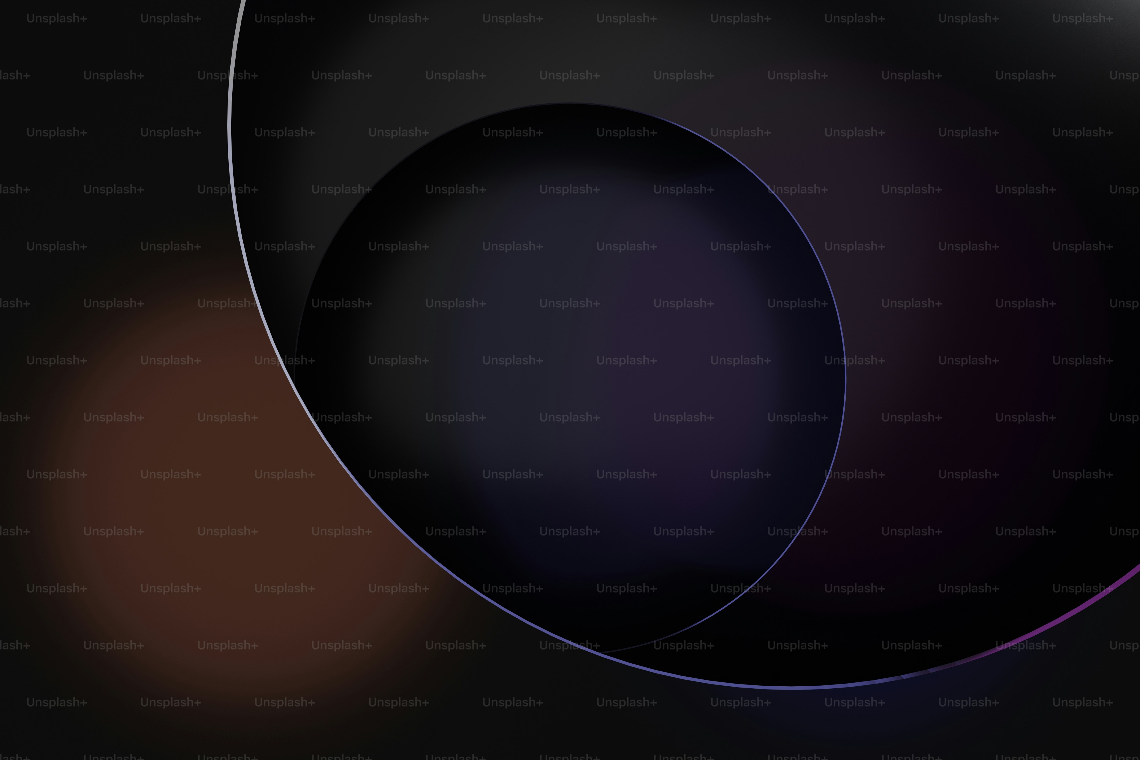 uno sfondo scuro con due cerchi al centro