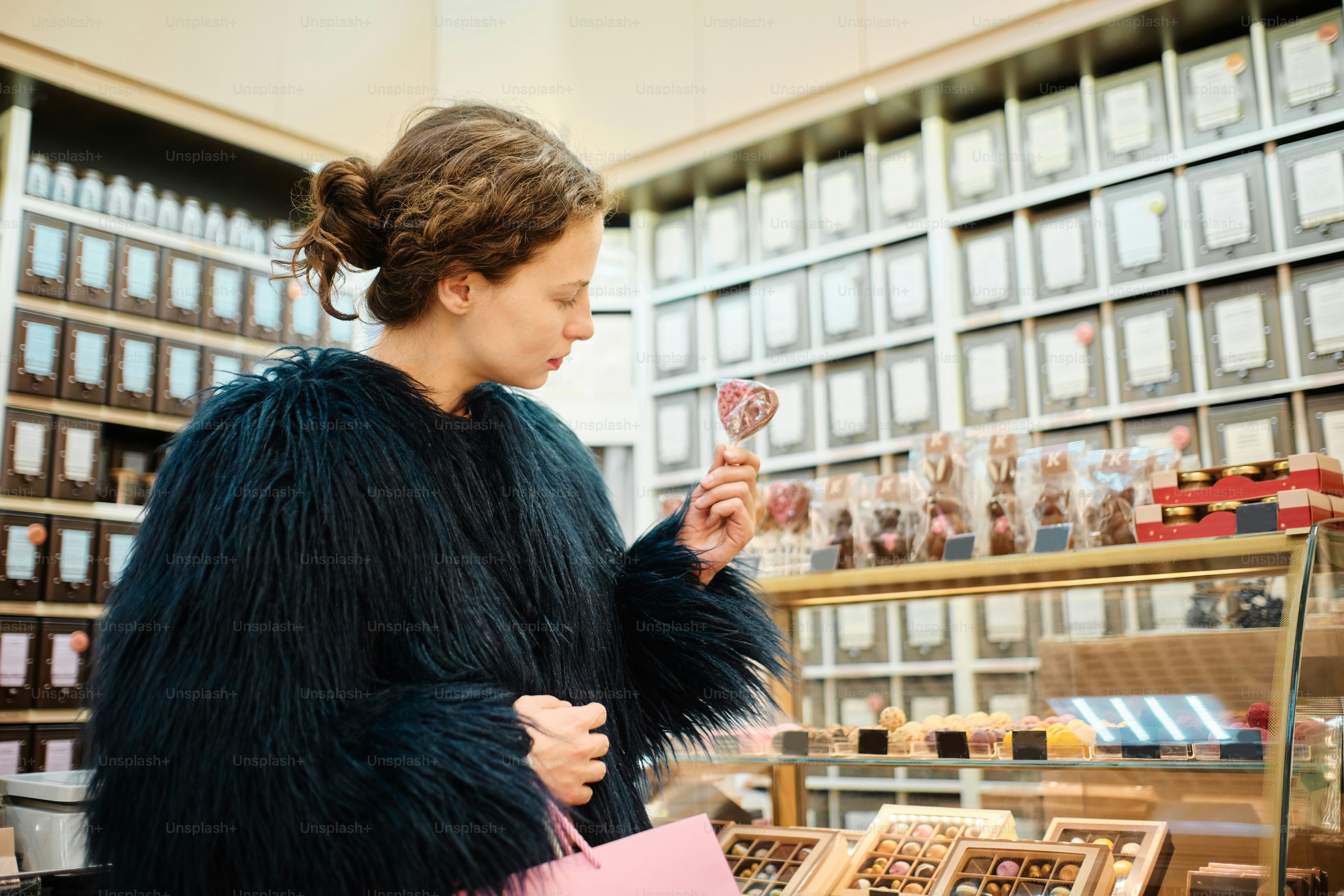 Crafting a Luxury Art Collection: Expert Insights and Strategies
