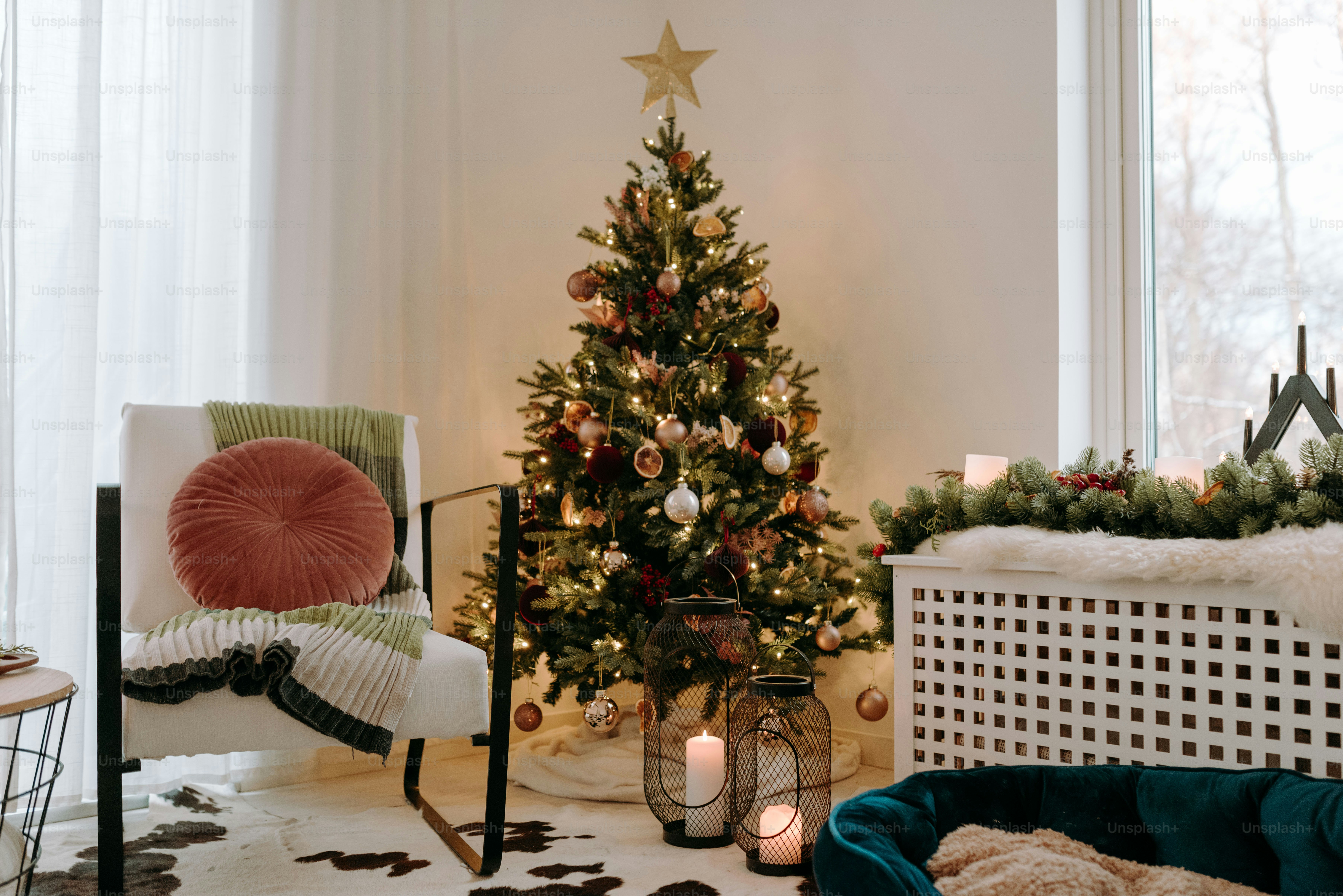 リビングルームに飾られたクリスマスツリー
