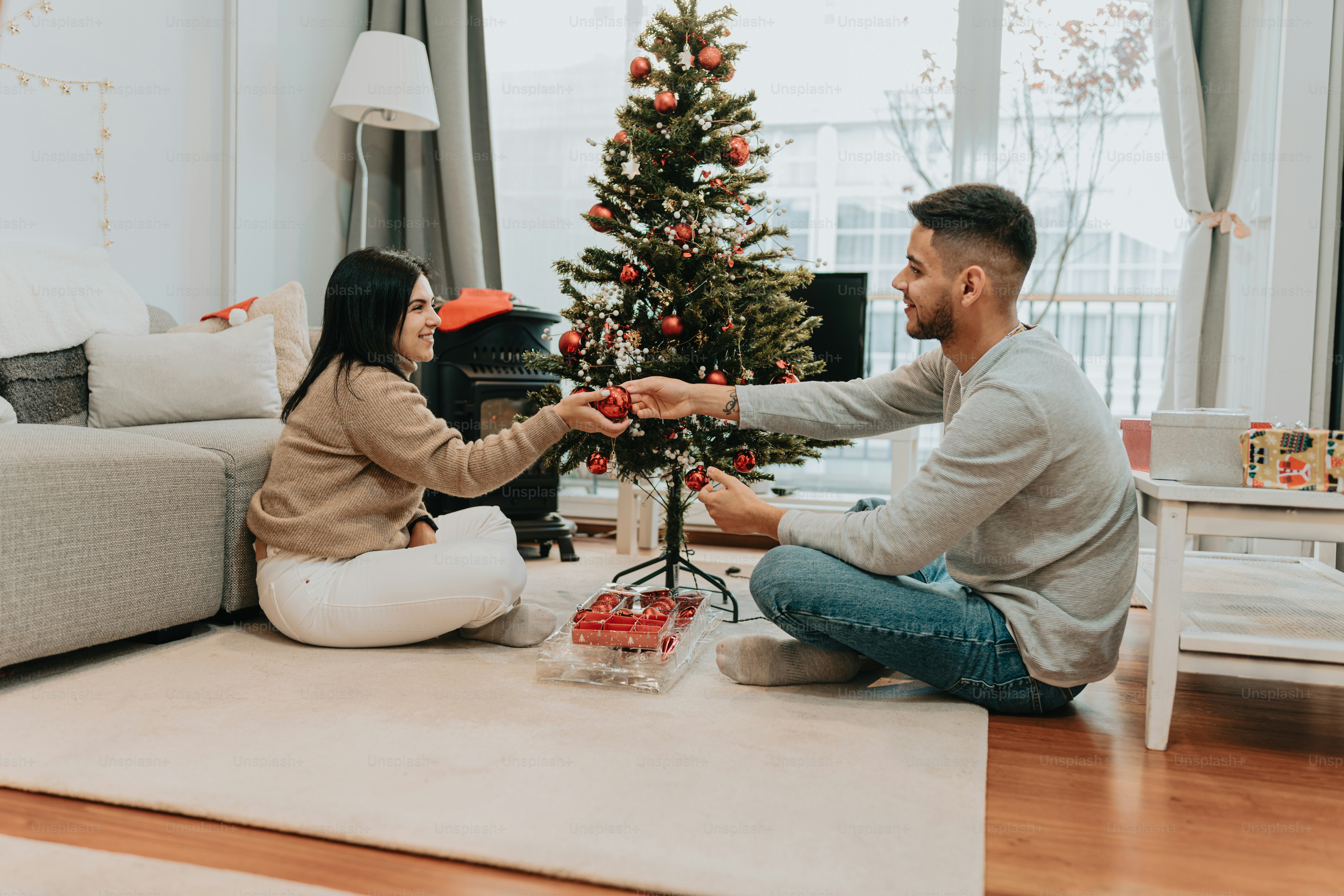 Christmas Couple Pictures | Download Free Images on Unsplash