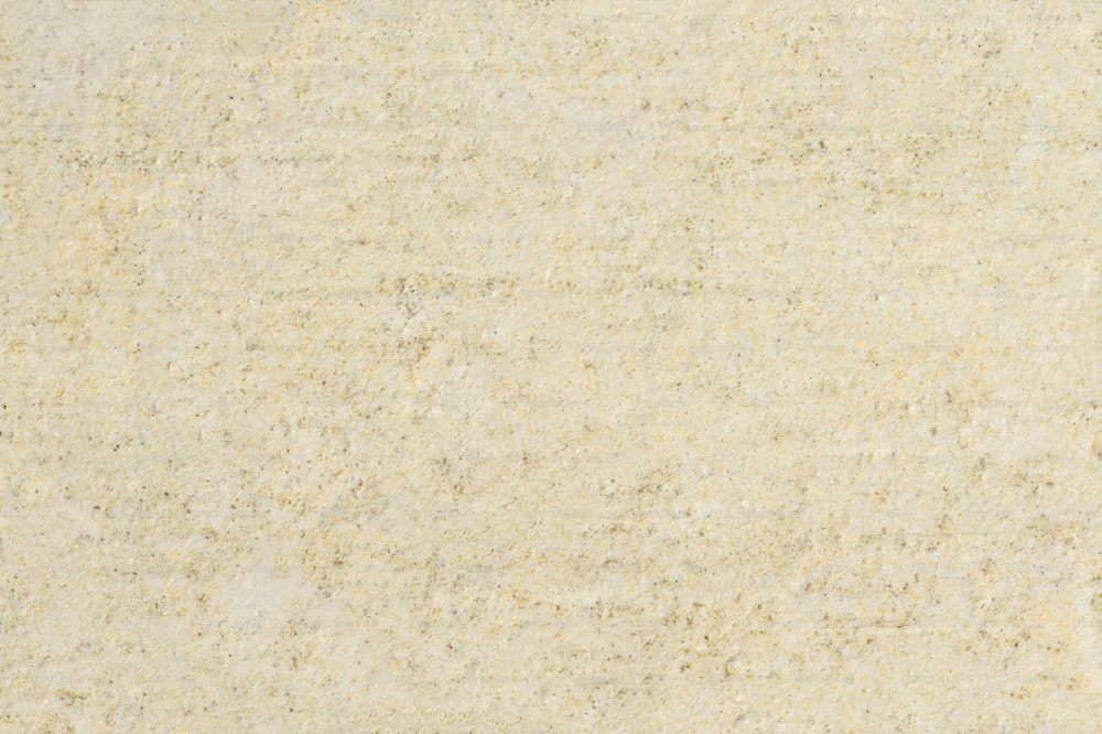 Un primer plano de una superficie de mármol blanco