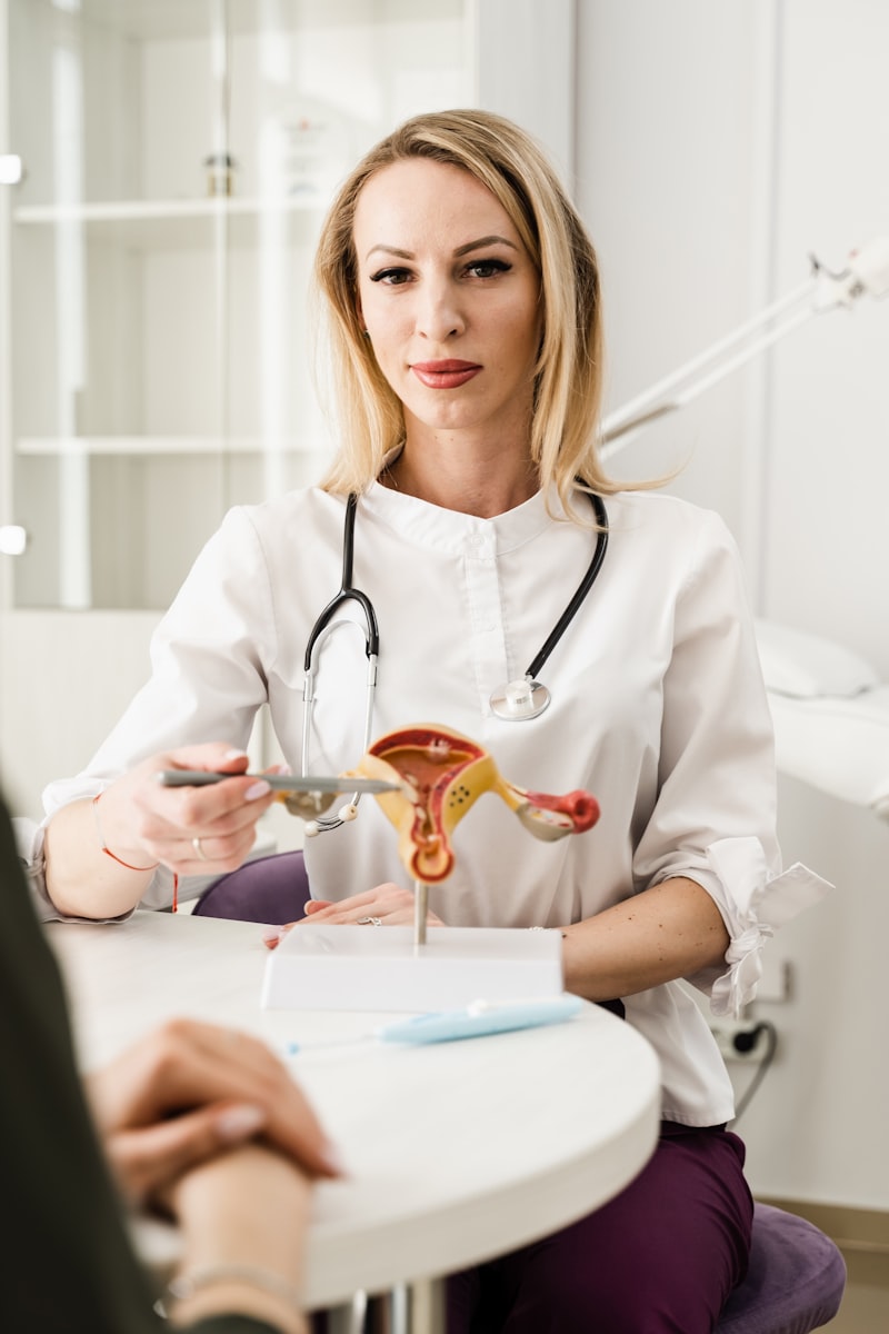 PCOS laborvizsgálatai: LH, FSH, tesztoszteron, inzulin — mit jelent?