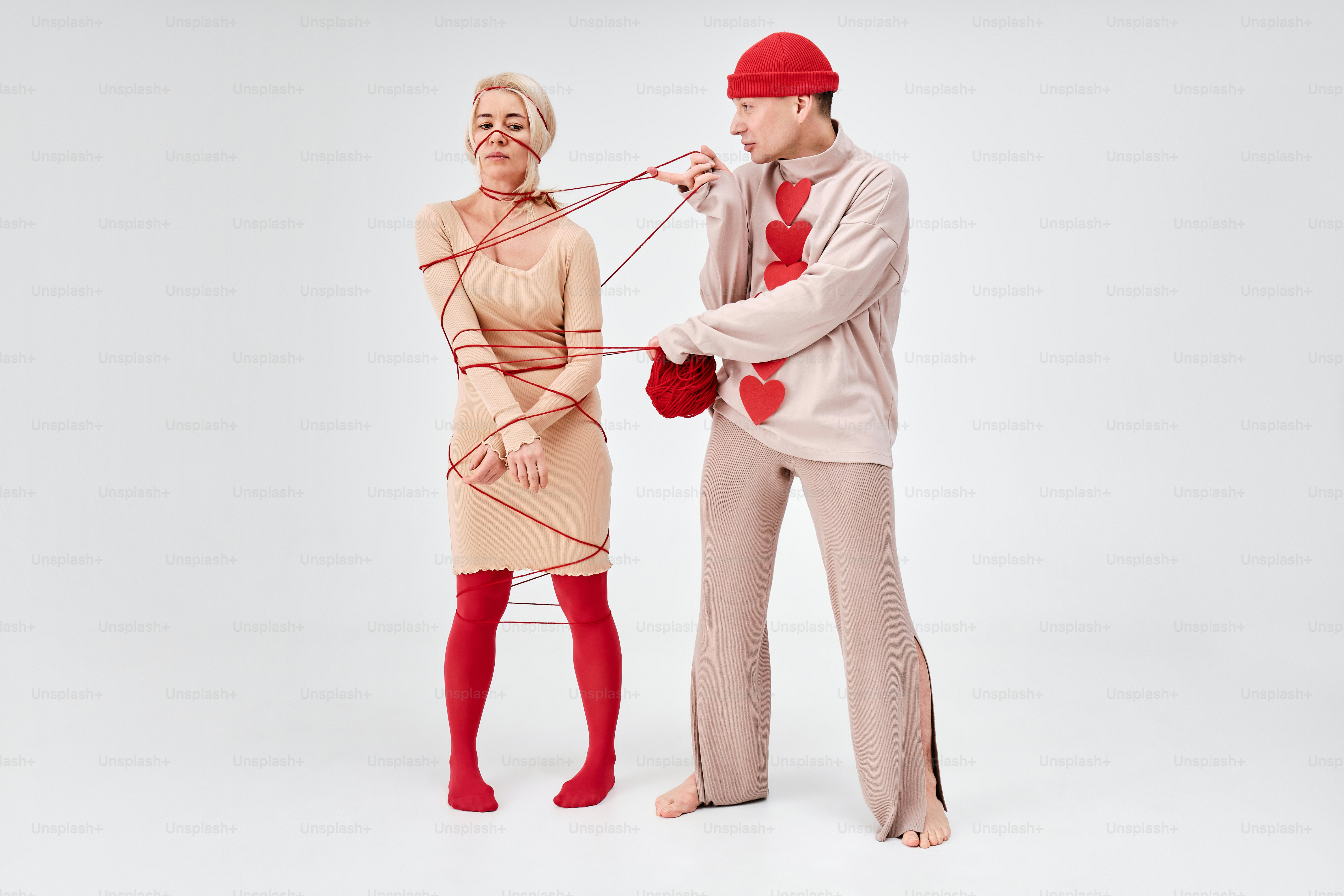 A man and a woman tied up to each other photo – Girl Image on Unsplash