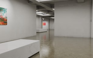 ein leerer Raum mit weißen Wänden und einem Gemälde an der Wand