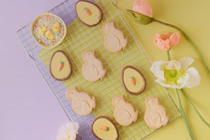 a cooling rack with some cookies on it