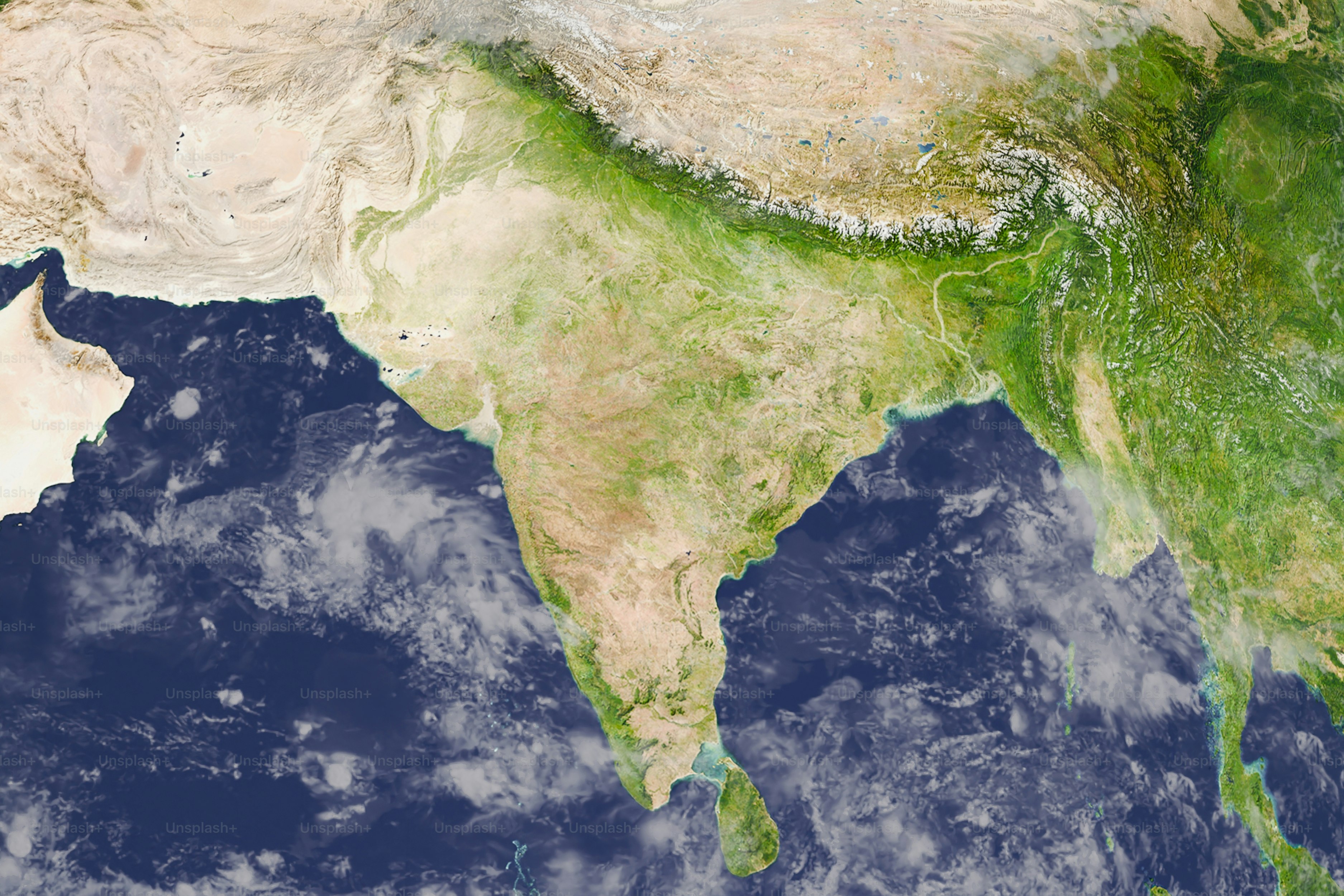 Tampilan satelit anak benua India dan lautan sekitarnya.
