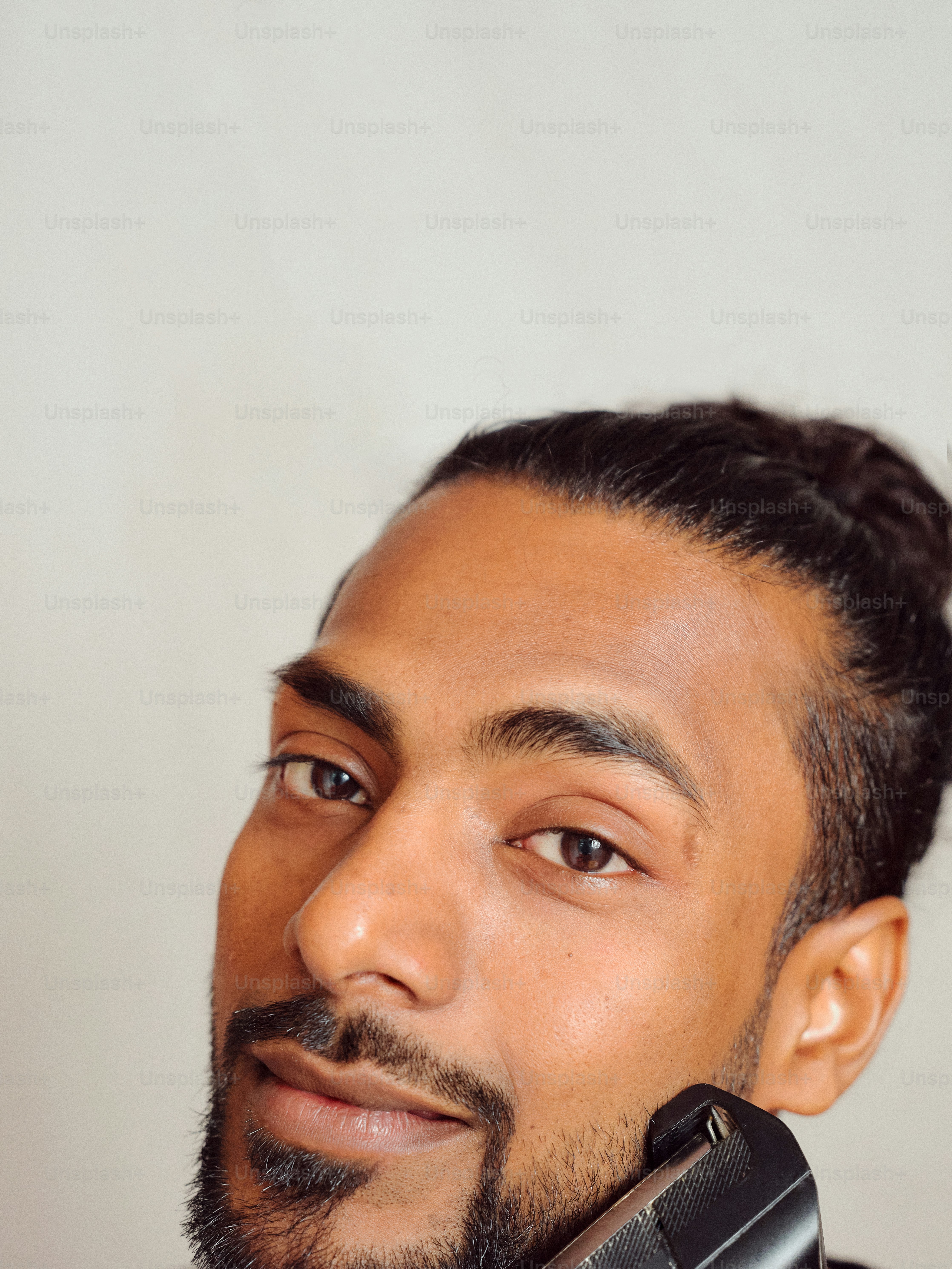 Imágenes de Hombre Con Barba | Descarga imágenes gratuitas en Unsplash, image size:3000x4000