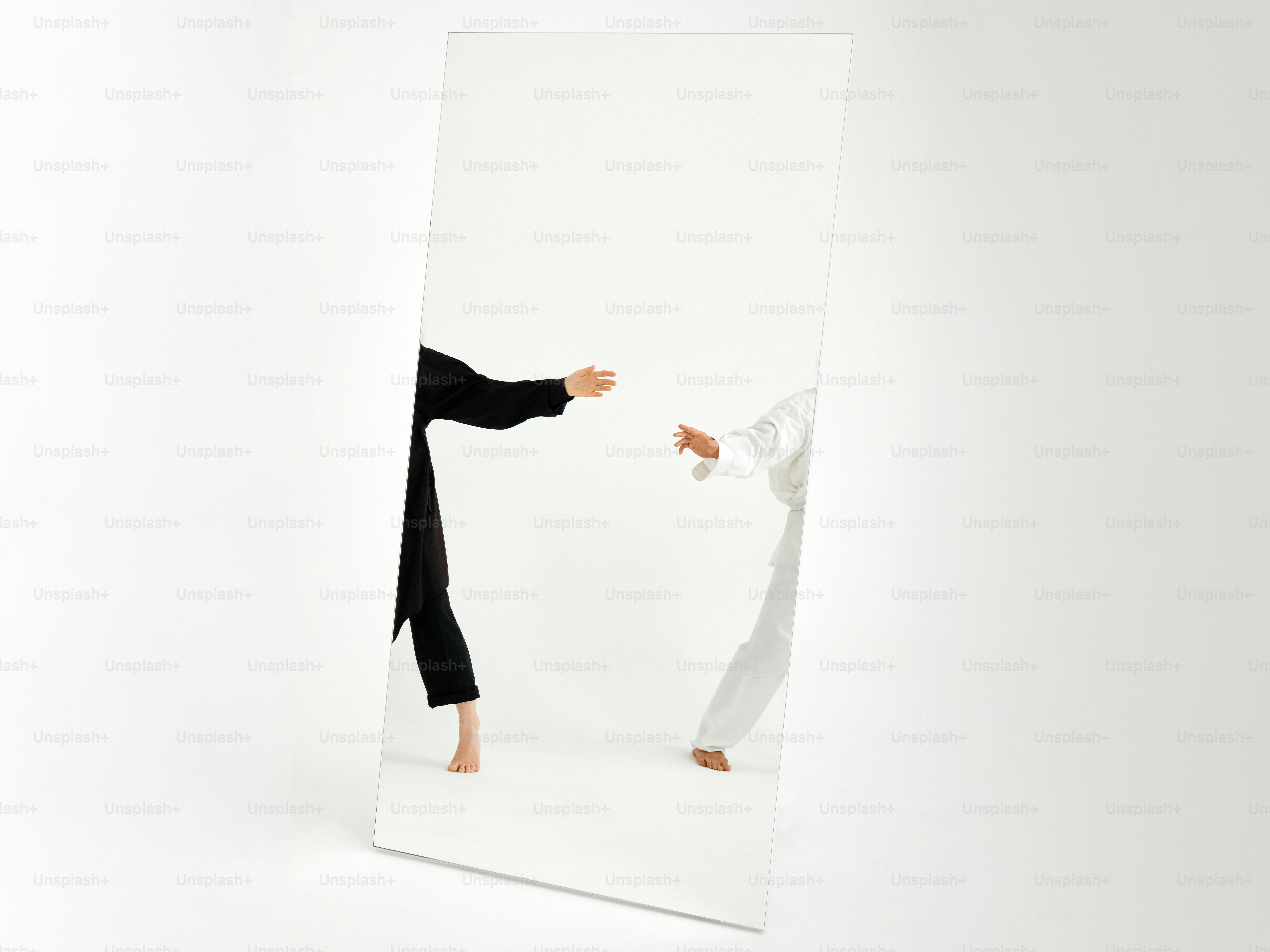  سیاه و سفید در ایینه و یین و یانگازدواج موفق مشاوره ازدواج مشاوره رابطه راه‌های جذب عشق رابطه سالم بهبود زندگی زناشویی افزایش صمیمیت مشکلات زناشویی عشق پایدار آشنایی برای ازدواج همسر مناسب تفاهم در ازدواج رازهای ازدواج موفق درمان خیانت روانشناسی عشق تکنیک‌های ارتباطی انتخاب شریک زندگی رابطه عاطفی سالم بهبود رابطه عاشقانه ازدواج مدرن ازدواج سنتی 