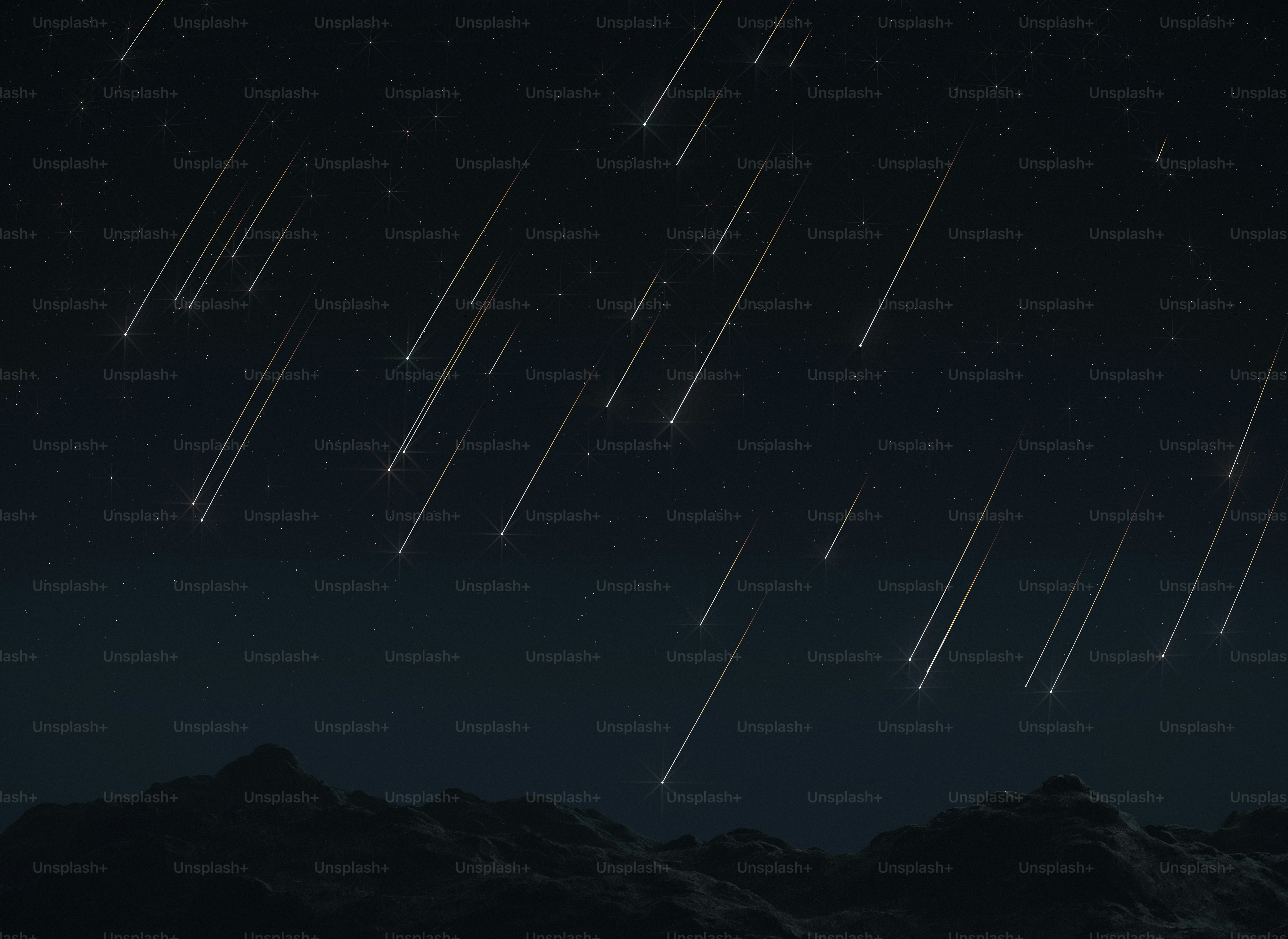 Un cielo nocturno con muchas estrellas y una montaña al fondo