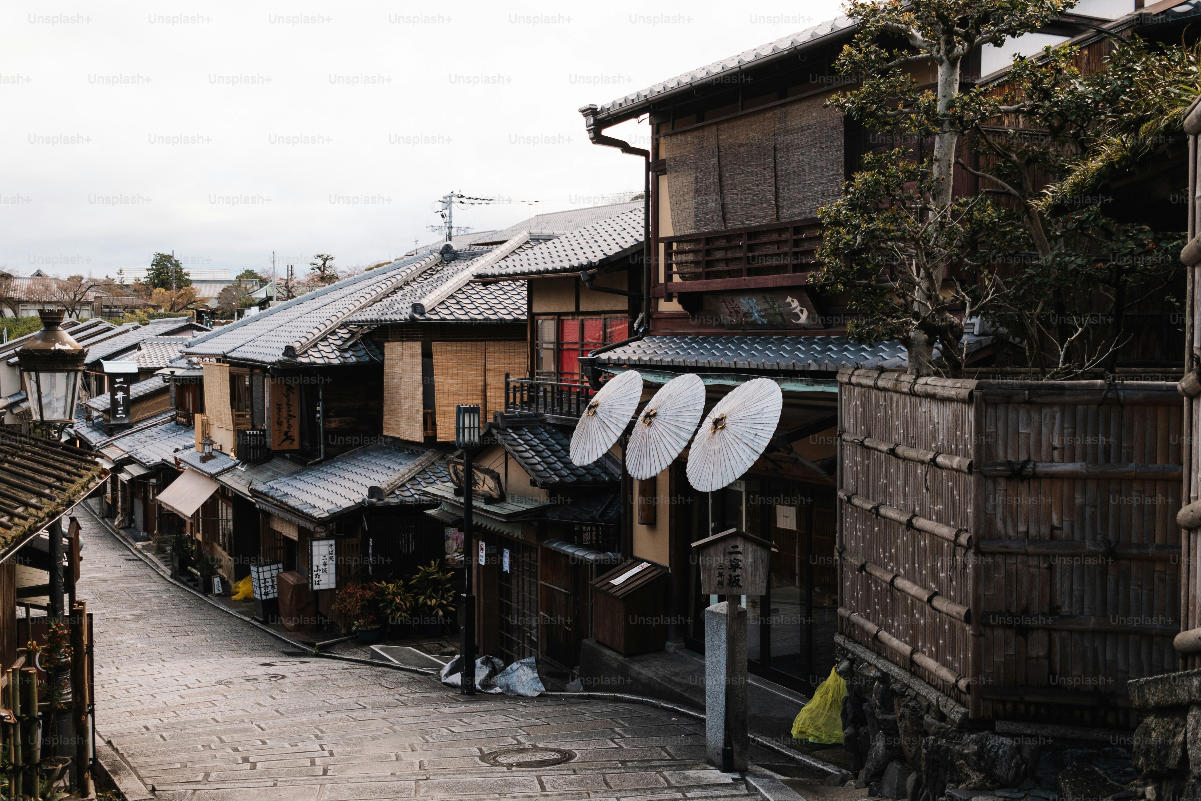 Choose from a curated selection of house photos. Always free on Unsplash.