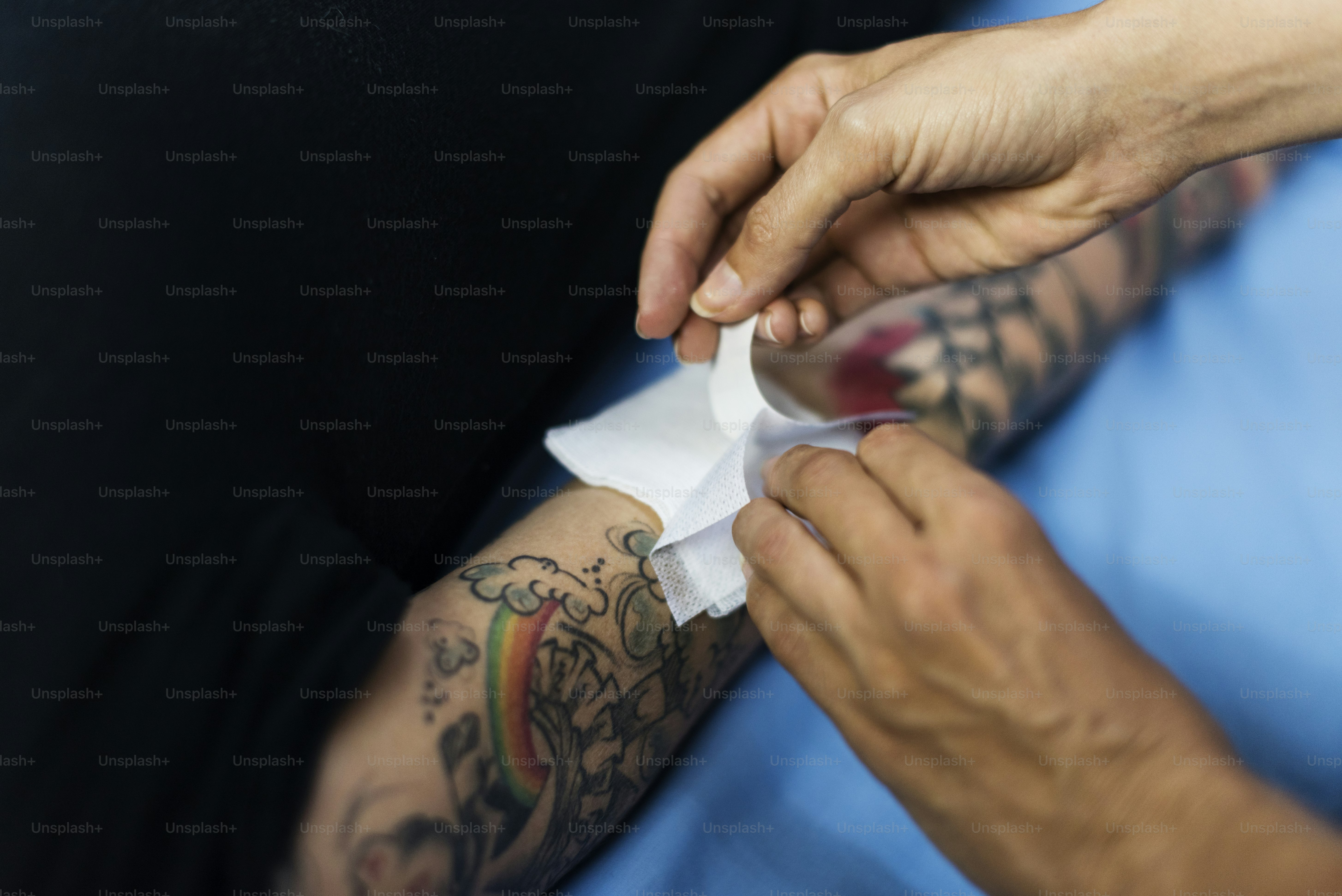 Médecin prenant soin du patient