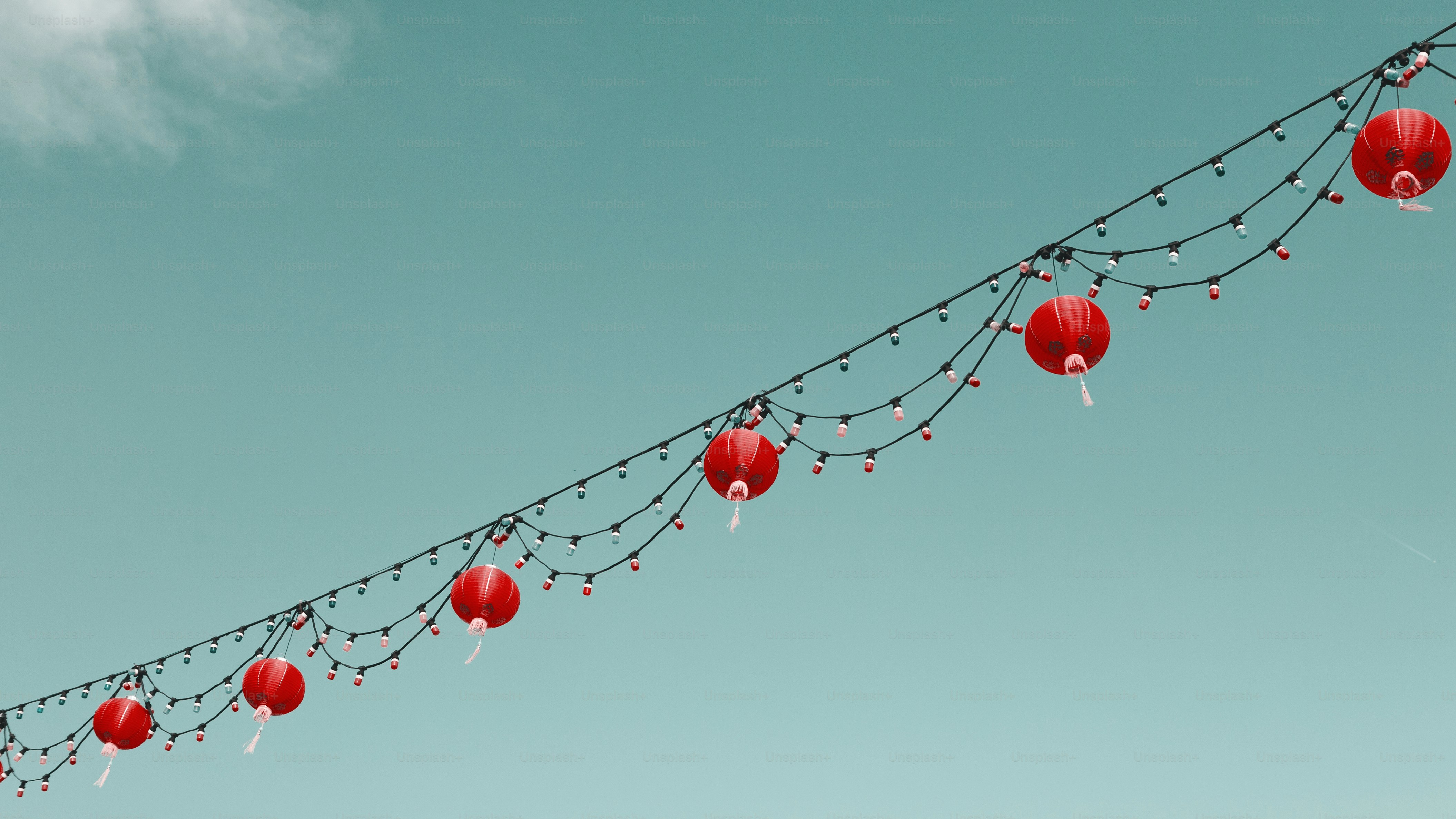 Linternas chinas en el cielo