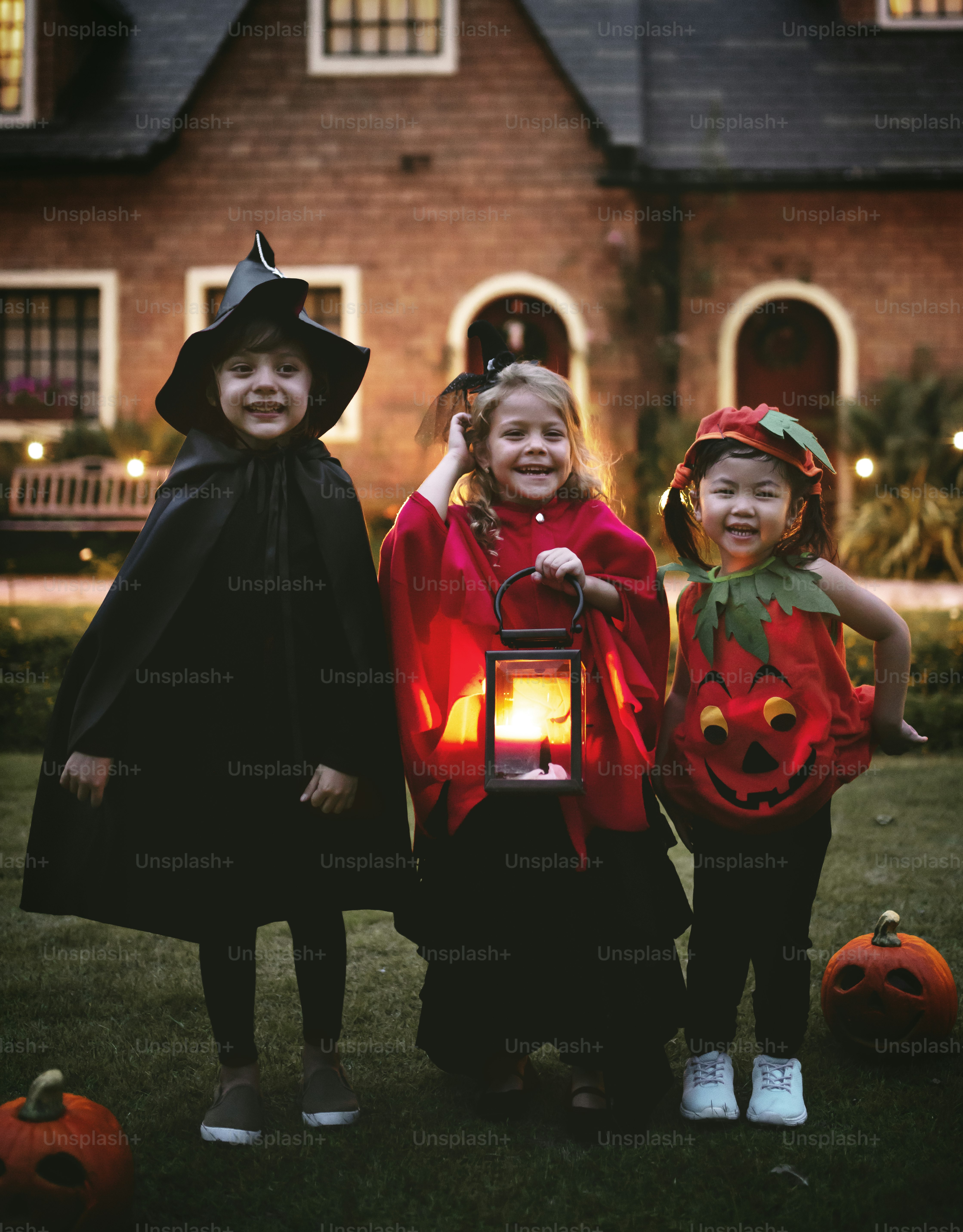 Little kids trick or treating