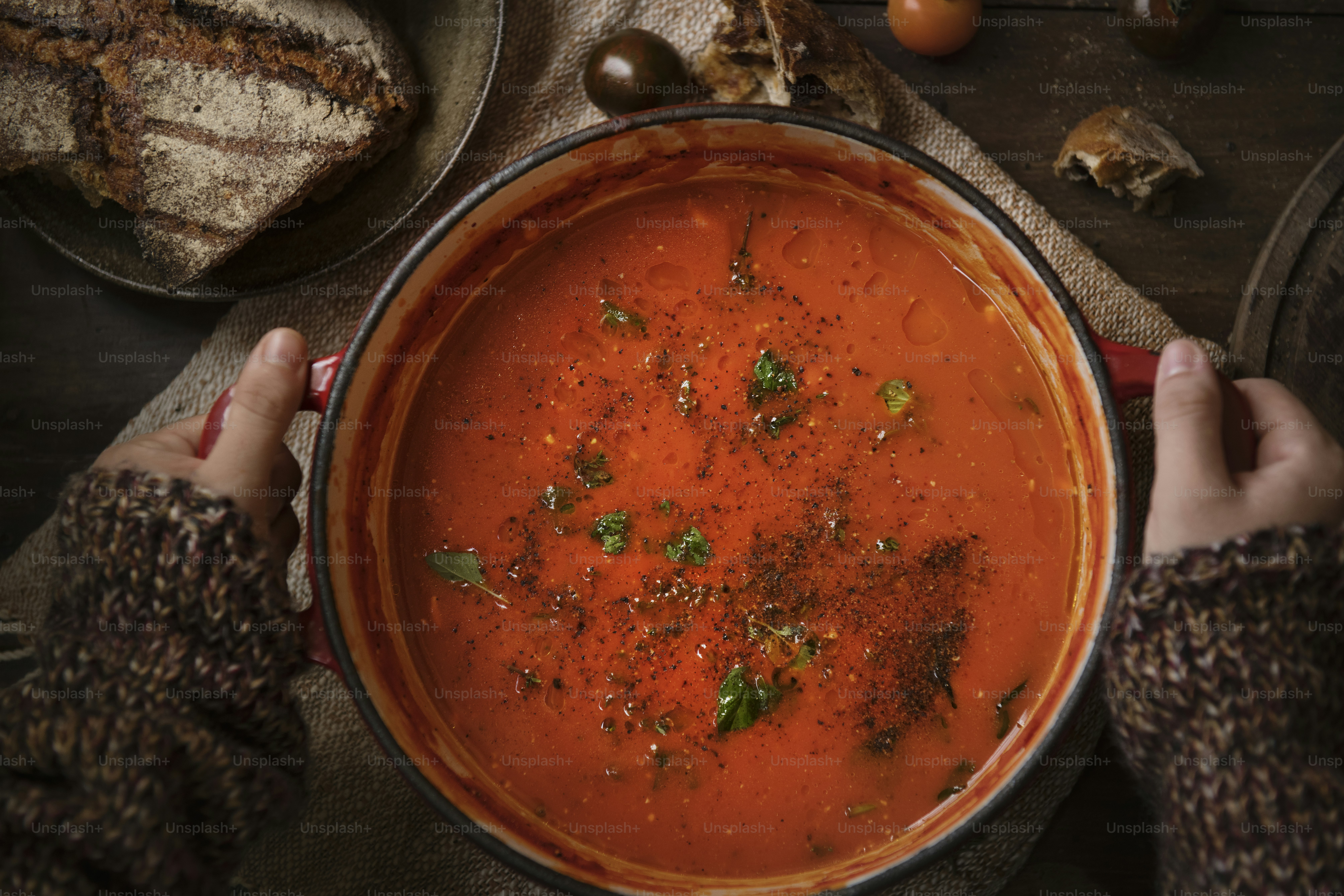 Idea per la ricetta della fotografia di cibo con salsa di pomodoro