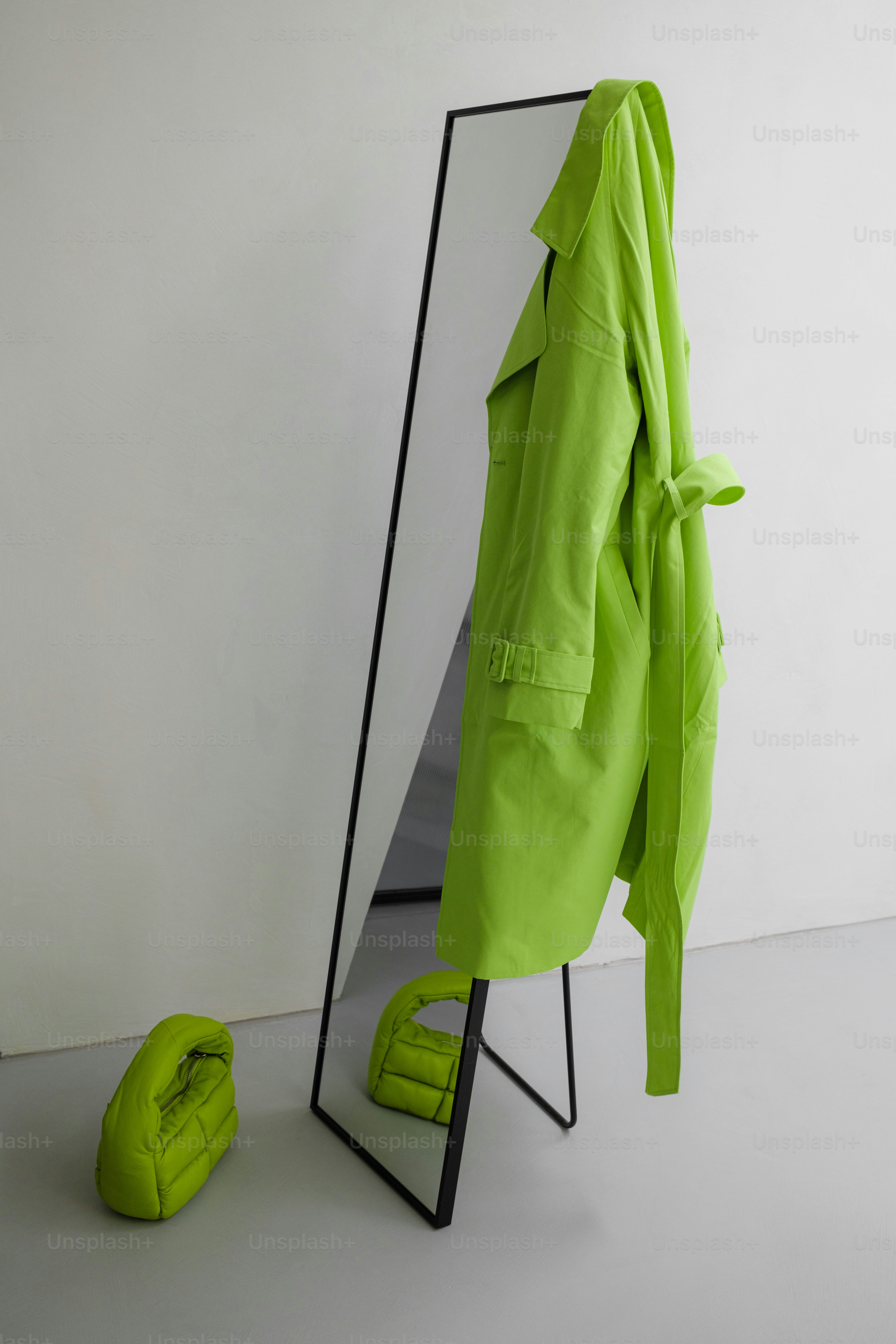 premium_photo-1723549679906-861225f57286?ixid=M3wxMjA3fDB8MXxzZWFyY2h8MXx8Z3JlZW4lMjBwb2xvJTIwdCUyMHNoaXJ0fGVufDB8fHx8MTczNzk3OTk2Mnww\u0026ixlib=rb-4.0.3