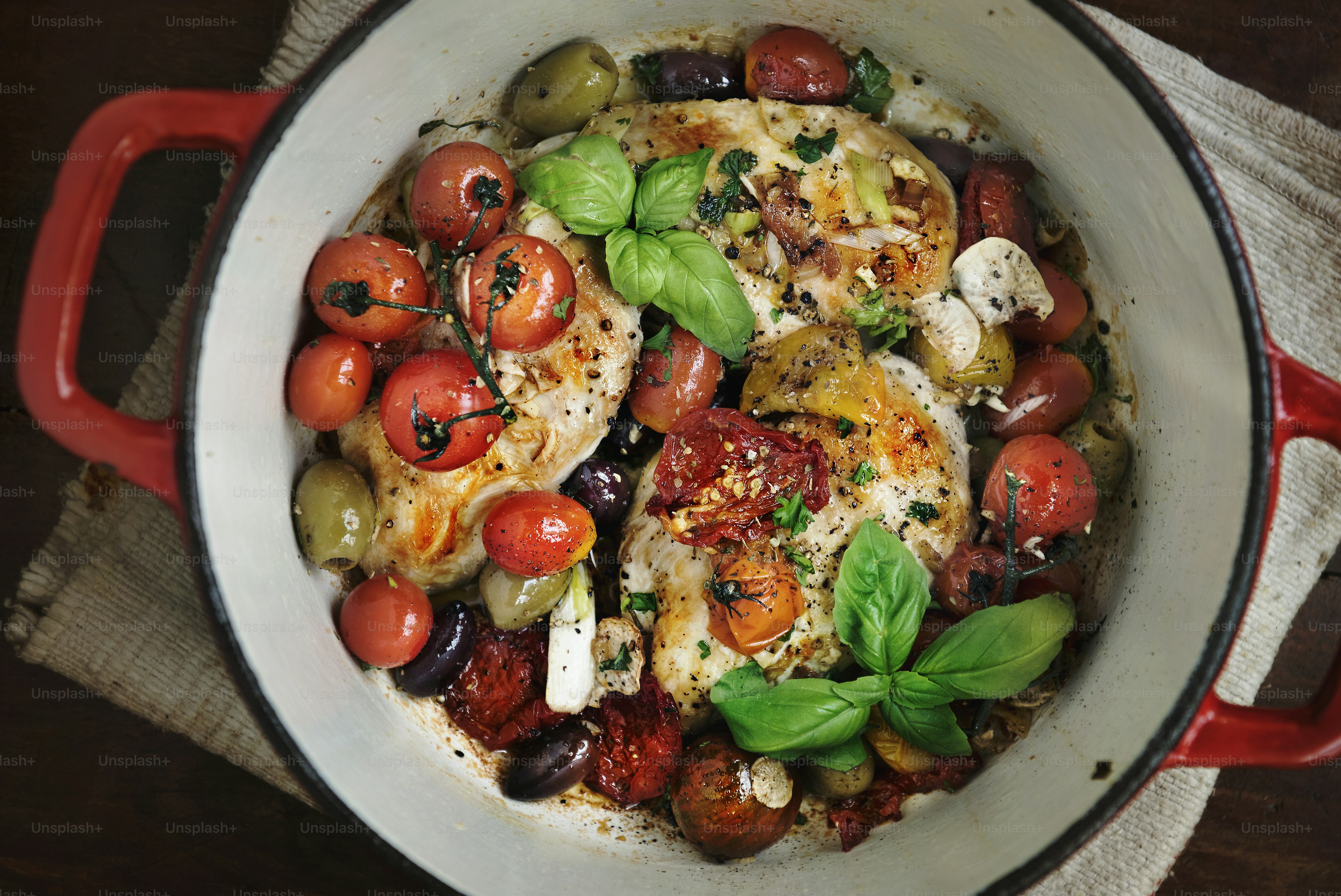 premium_photo-1723575709538-8ed0f48e5a8b?ixid=M3wxMjA3fDB8MXxzZWFyY2h8MXx8Y2hpY2tlbiUyMGJyZWFzdHMlMjByZWNpcGVzfGVufDB8fHx8MTc2NjAyMjg1MXww\u0026ixlib=rb-4.1.0