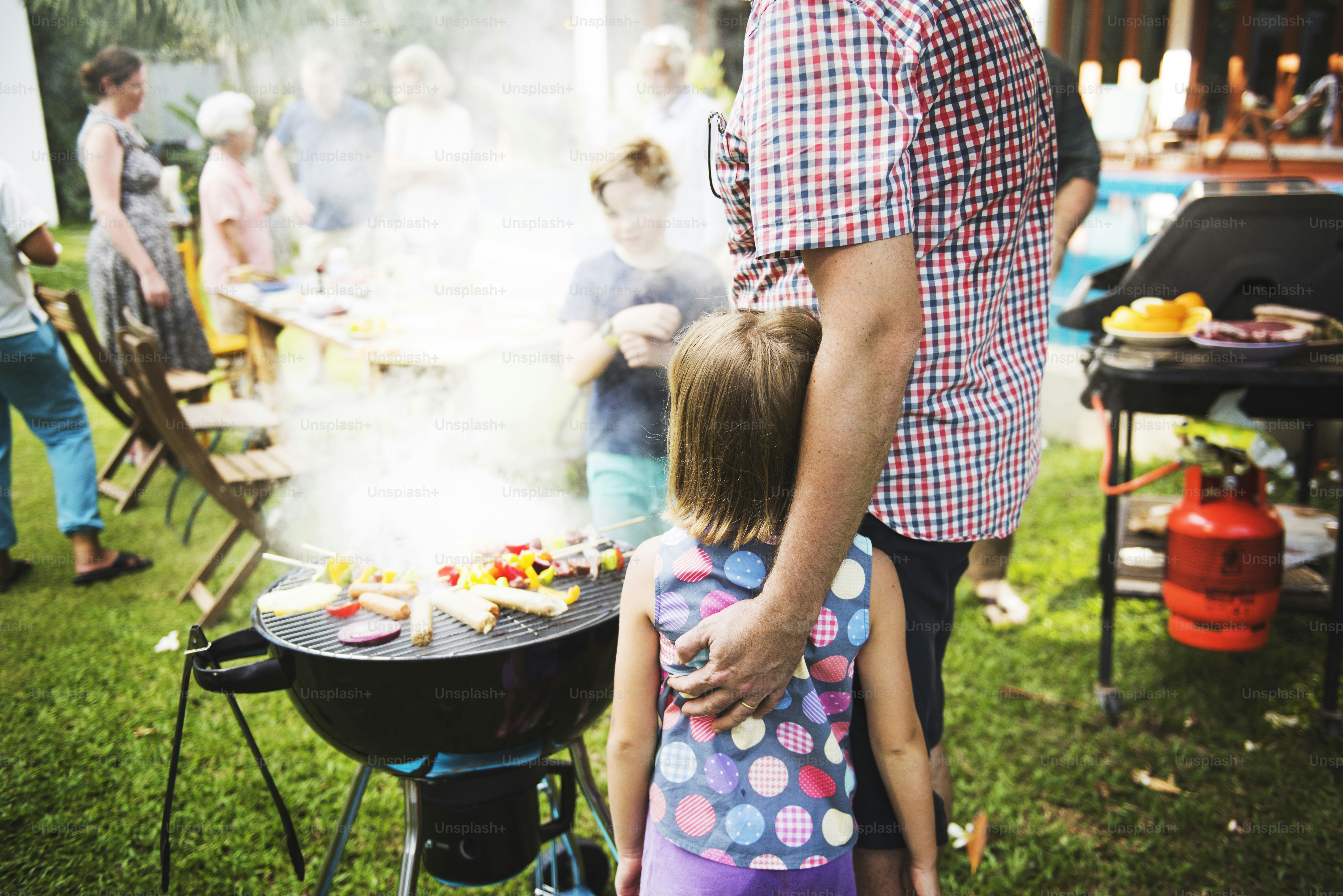 FAMILY COOKOUT Pictures | Download Free Images on Unsplash