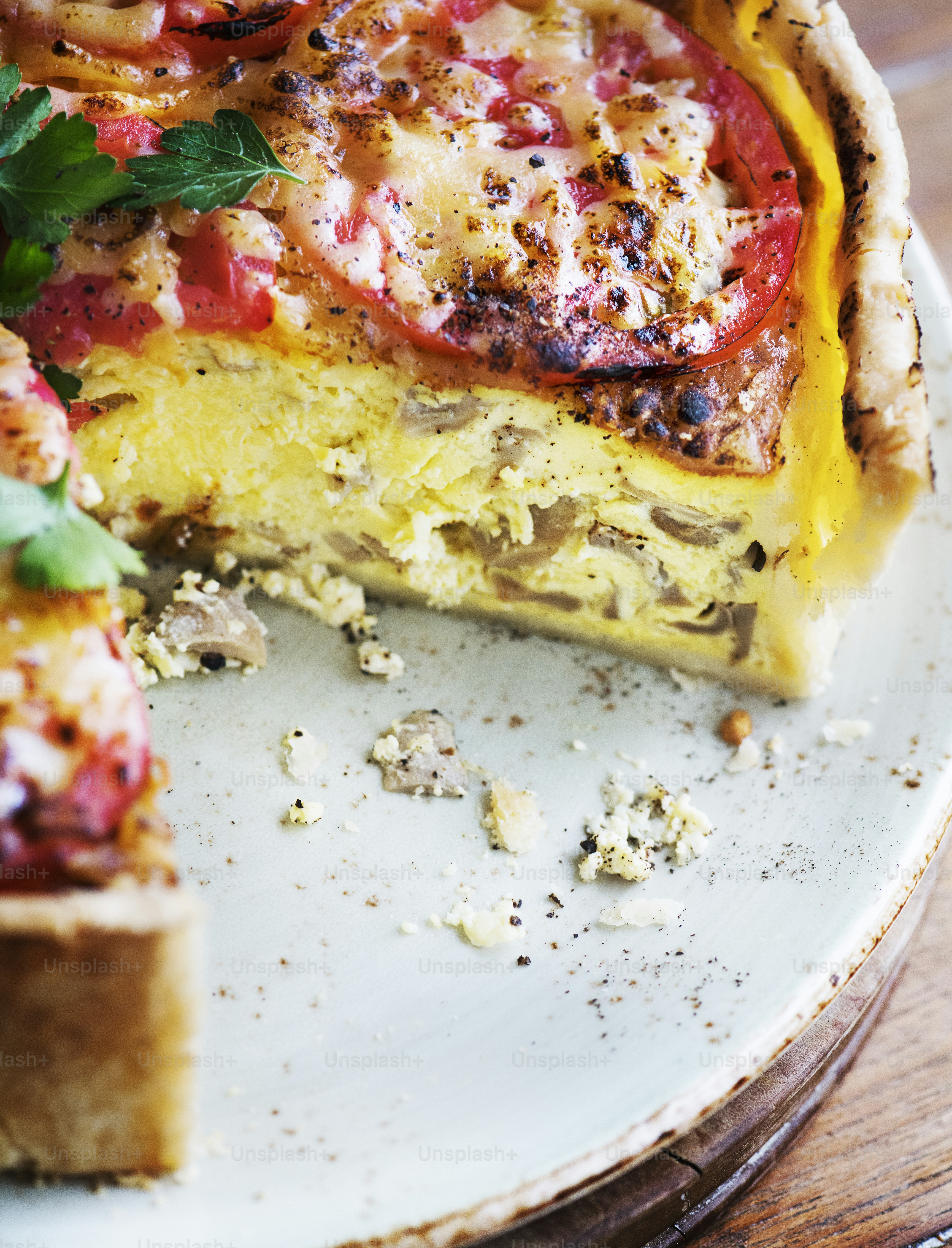 Rezeptidee für Pilz-Quiche-Food-Fotografie