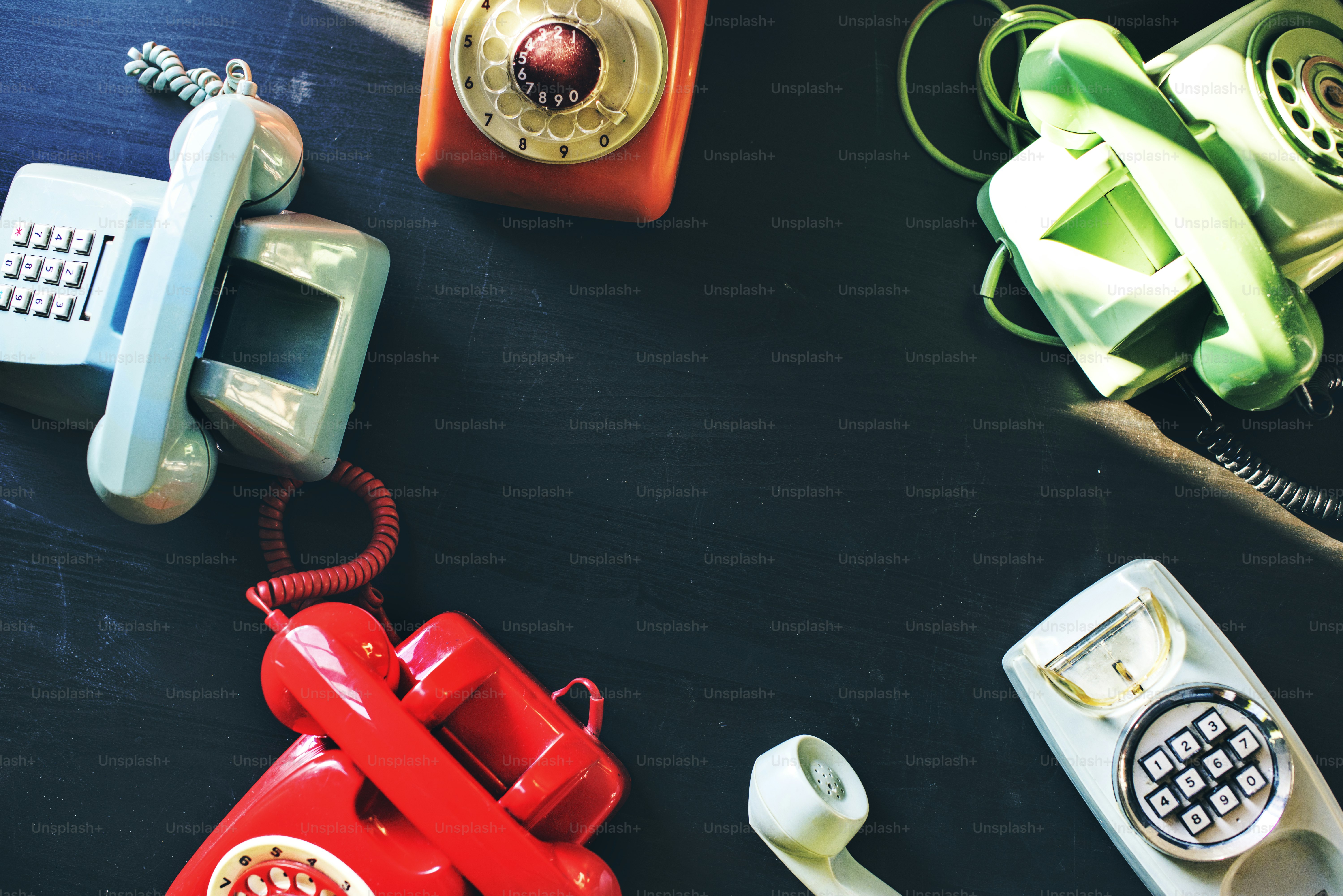 Telepon rumah retro putar antik