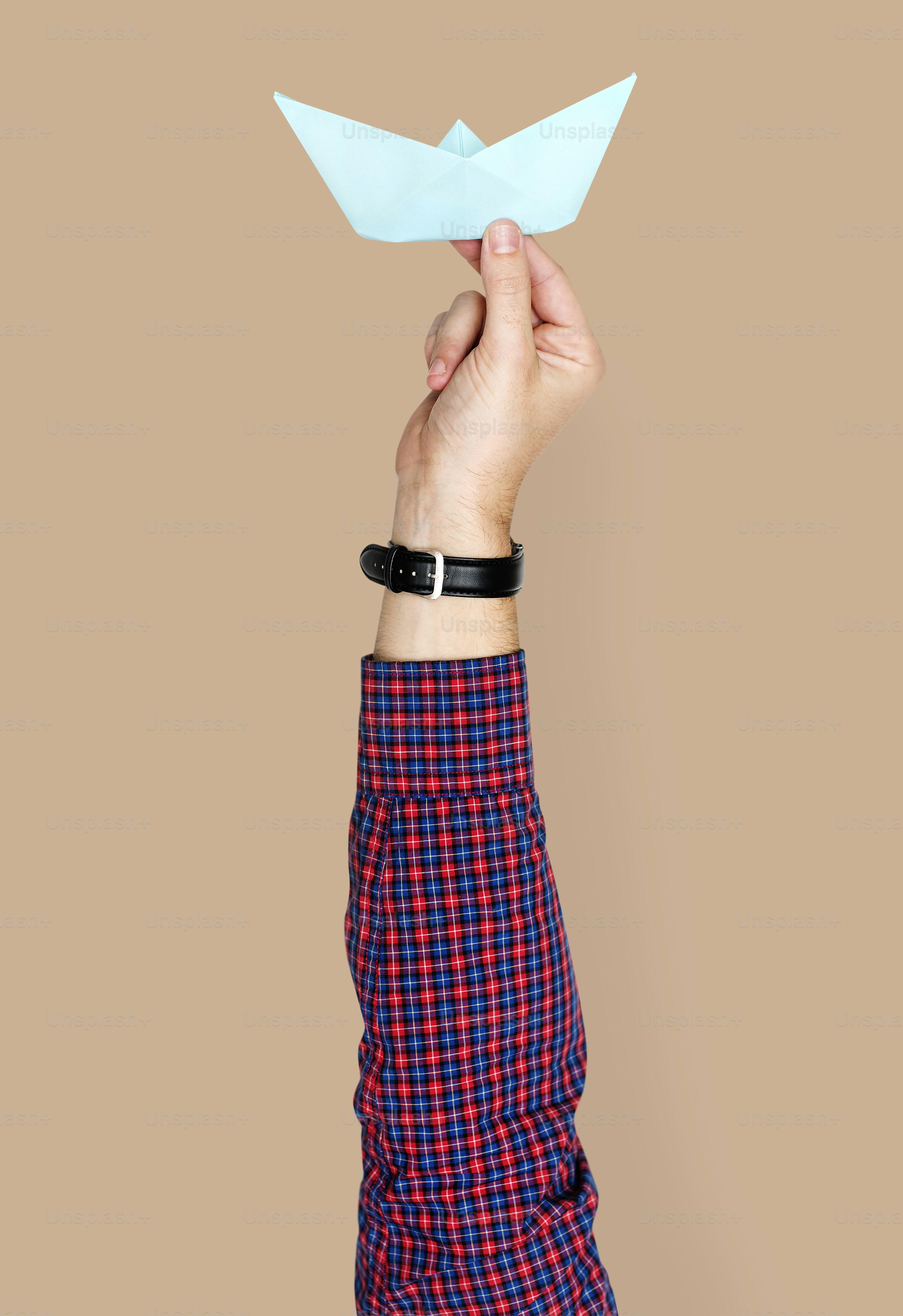 Variazione dell'oggetto che tiene la mano