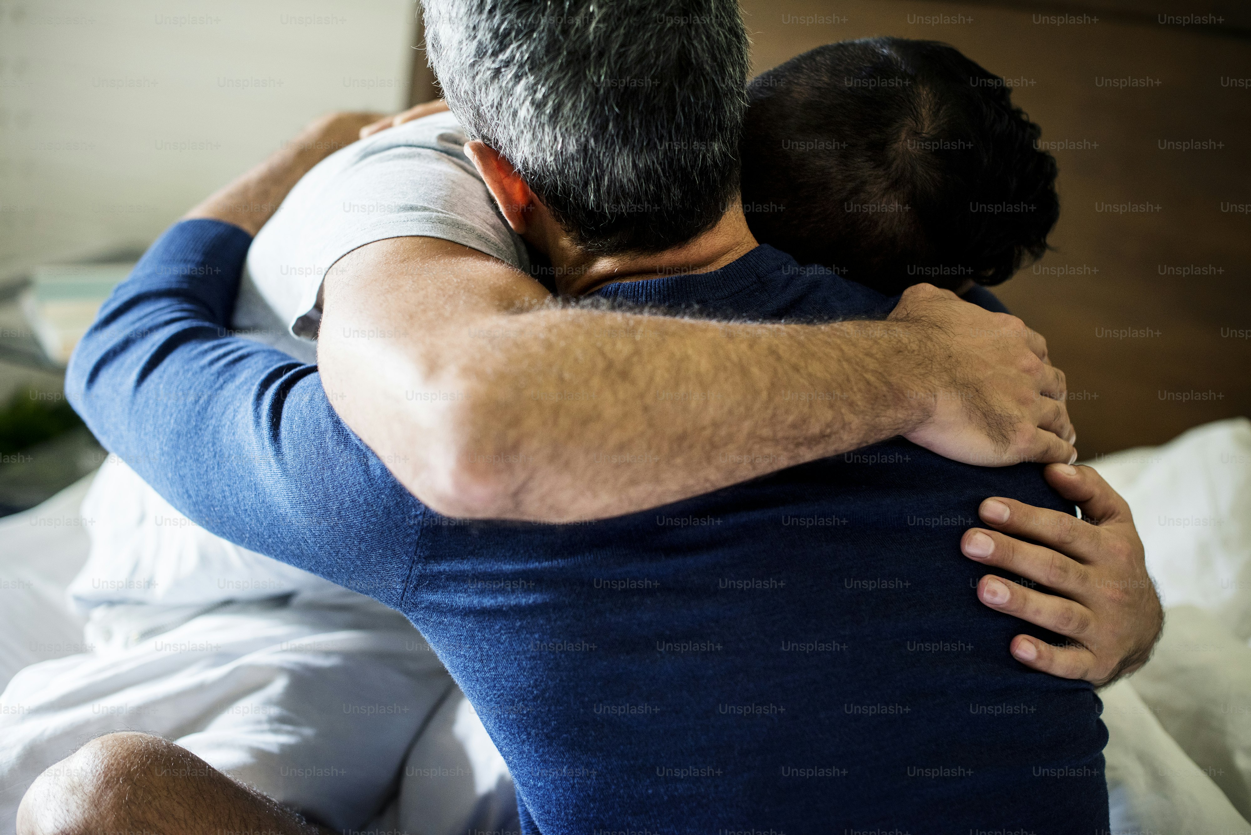 Men Hugging Pictures | Download Free Images on Unsplash